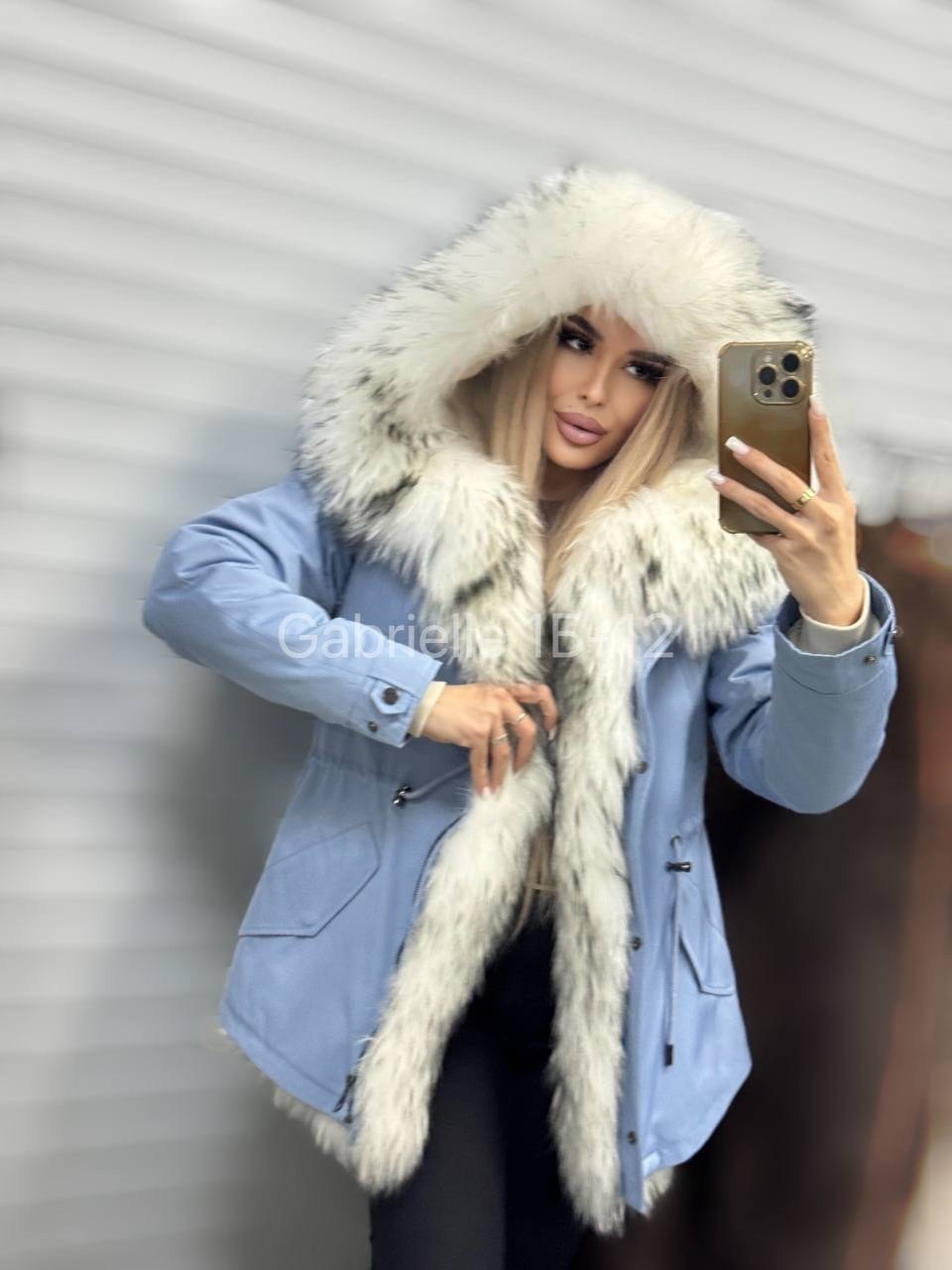 парка с мехом,парка с натуральным мехом,парки с мехом,парка женская,голубая парка