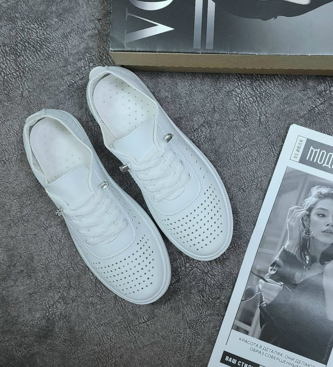 ,кроссовки женскиe,кроссовки перфорированные женские,женские кеды,кеды с перфорацией