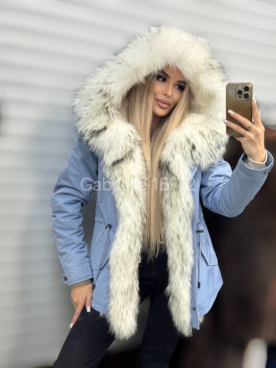 парка с мехом,парка с натуральным мехом,парки с мехом,парка женская,голубая парка