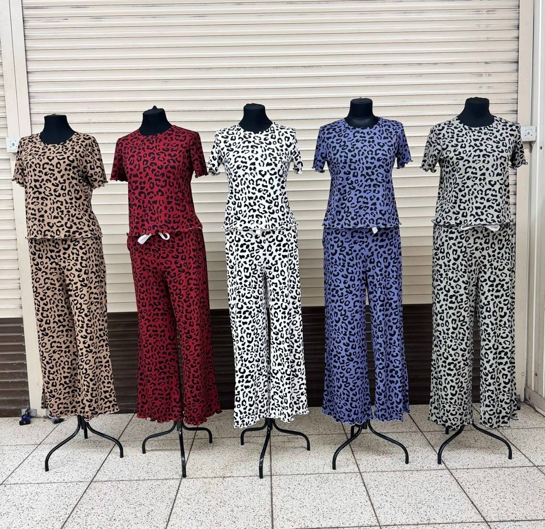 брючный костюм,брючные костюмы женские,домашний костюм,костюм с брюками,леопардовые костюмы