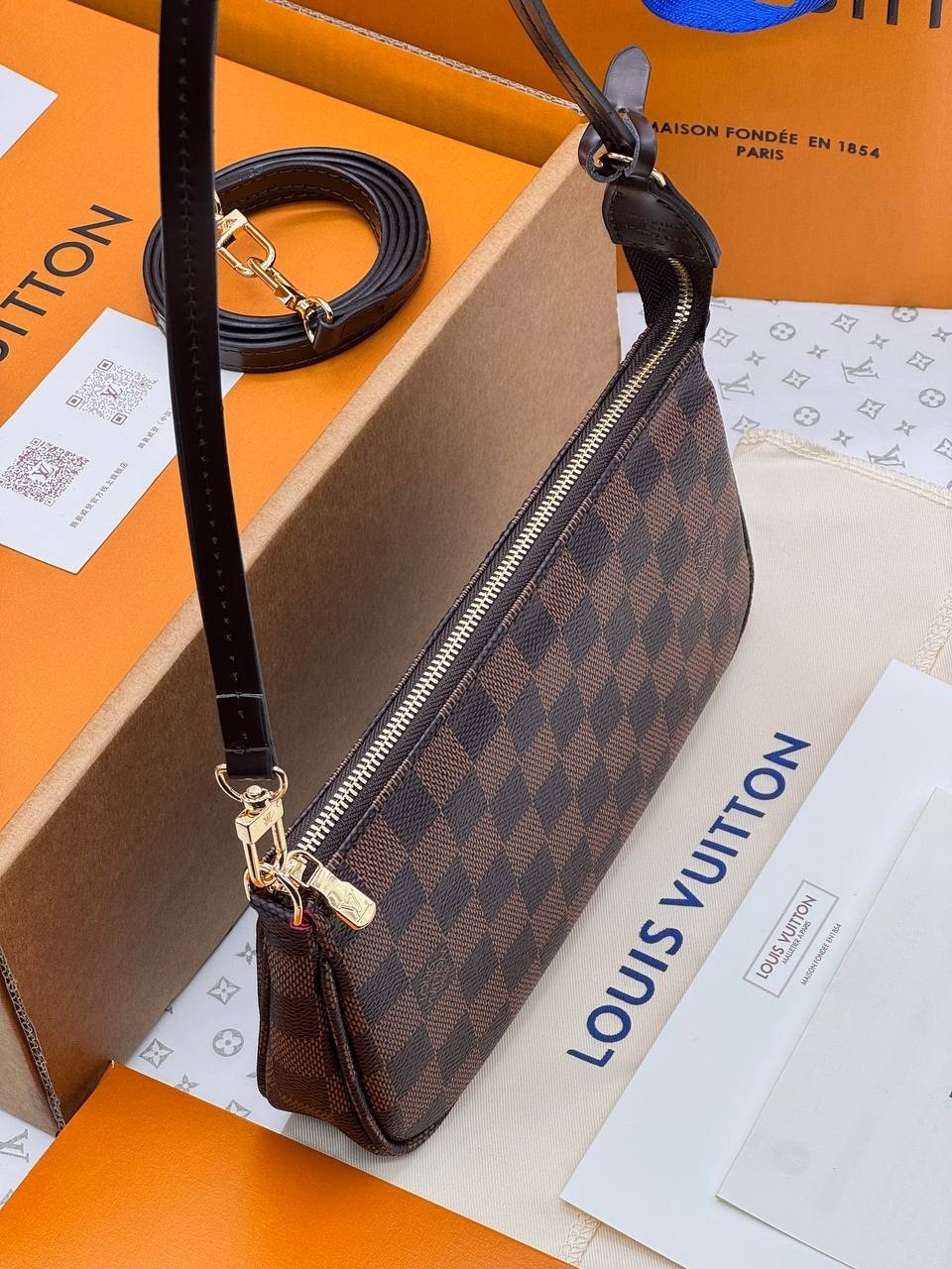 сумка женская louis vuitton,louis vuitton pochette,луи виттон сумка,cумка louis vuitton,клатч луи виттон