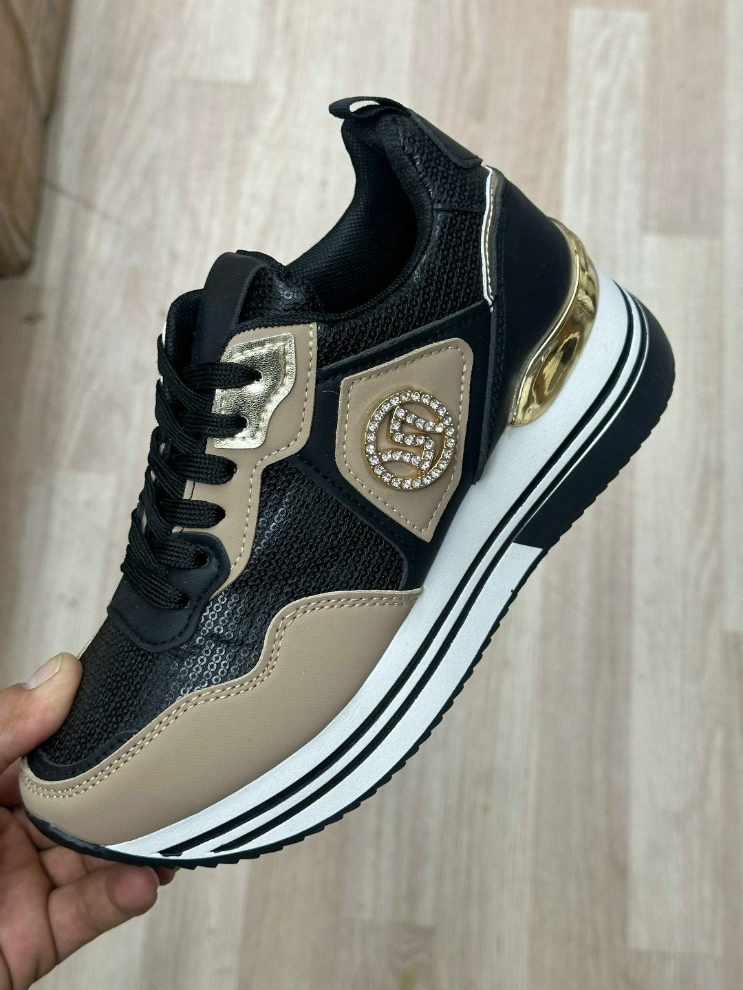 кроссовки женские liu jo,,кроссовки женскиe,кроссовки liu jo,кроссовки liu jo кроссовки