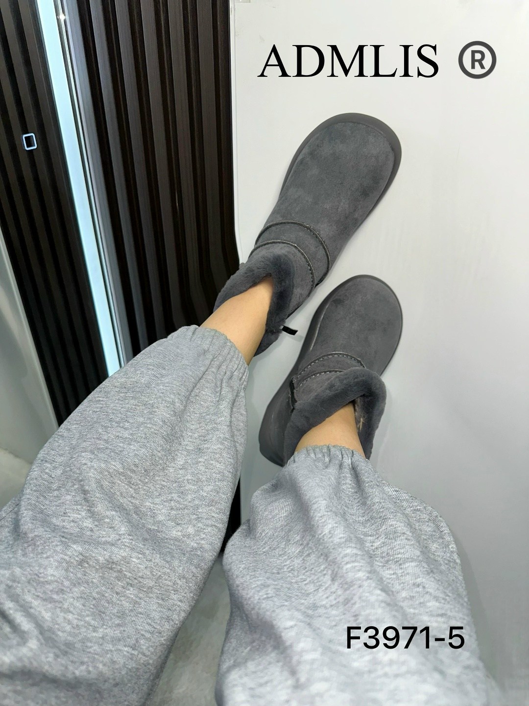 ,женская зимняя ,зимняя ,теплая , угги