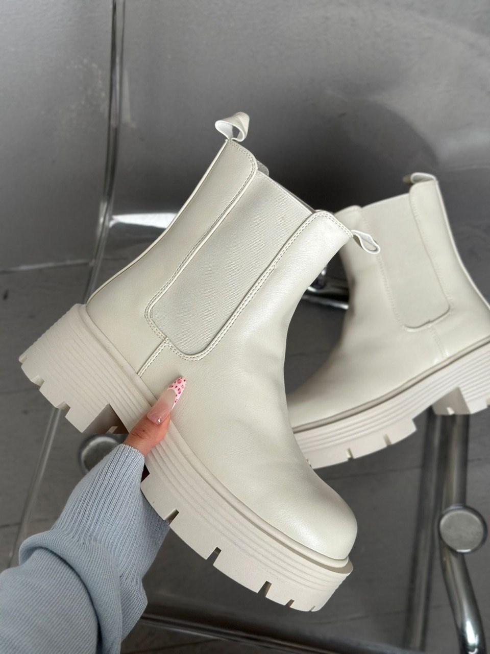 ,ботинки,ботинки женские,берцы баленсиага женские,ботинки бежевые женские весна