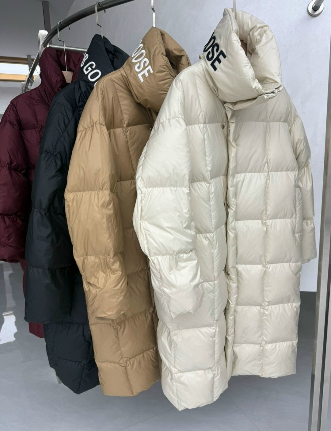 пуховики оверсайз,пуховик демисезонный длинный с капюшоном оверсайз clawear,naumi удлиненный пуховик с капюшоном,пуховик женский демисезонный с капюшоном оверсайз clawear 264786924,пуховик демисезонны