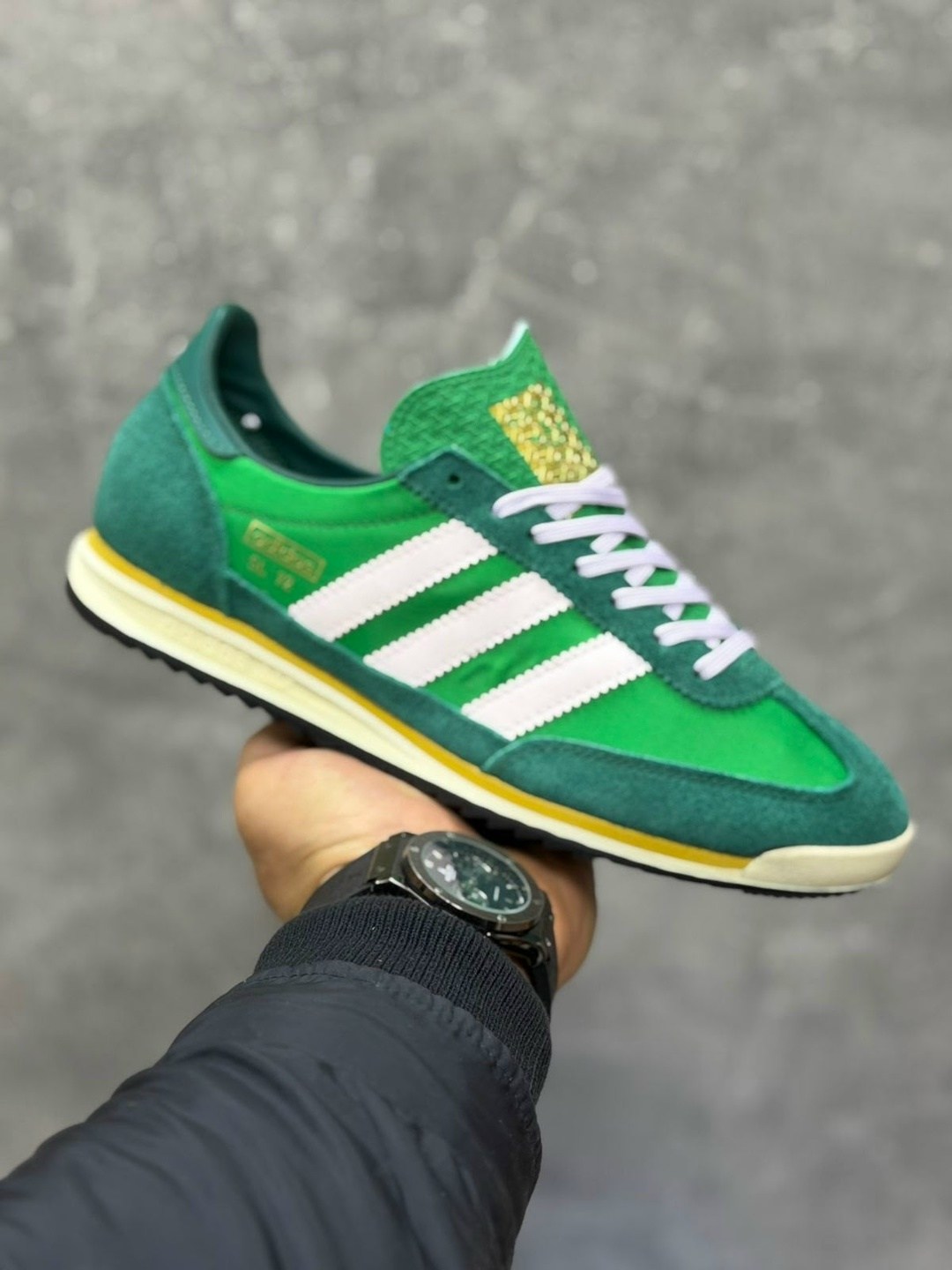 кроссовки adidas sl 72 adidas цвет зеленый черный желтый,зелено-желтые кроссовки adidas sl72 retro sport,кроссовки adidas original,кроссовки adidas,зеленые кроссовки sl 72 rs adidas originals