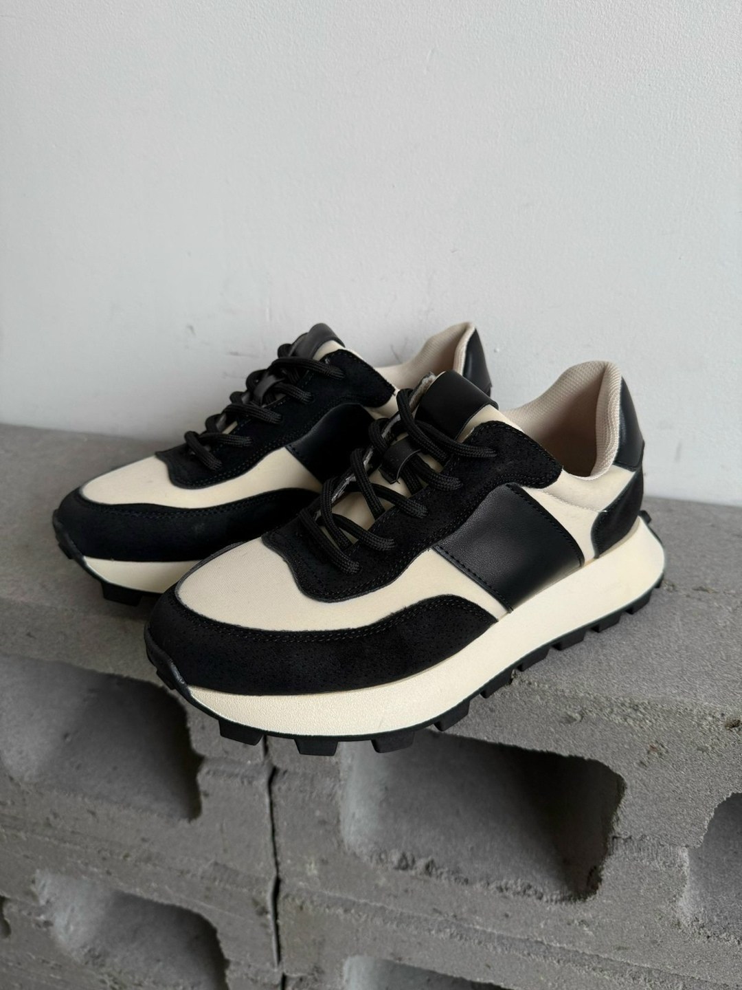 кроссовки кожа,,кроссовки женские черные кожаные с белой подошвой,кроссовки женские, женская