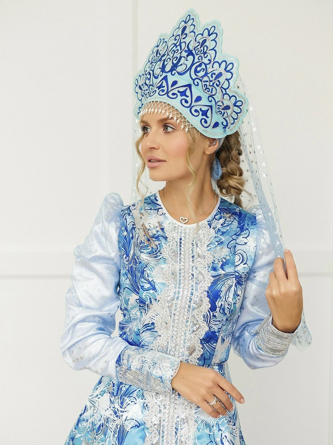 костюм снегурочка царевна batik casual мультиколор,карнавальный костюм взрослый снегурочка царевна,костюм снегурочки,костюм снегурочка царевна мультиколор,костюм снегурочки для взрослых