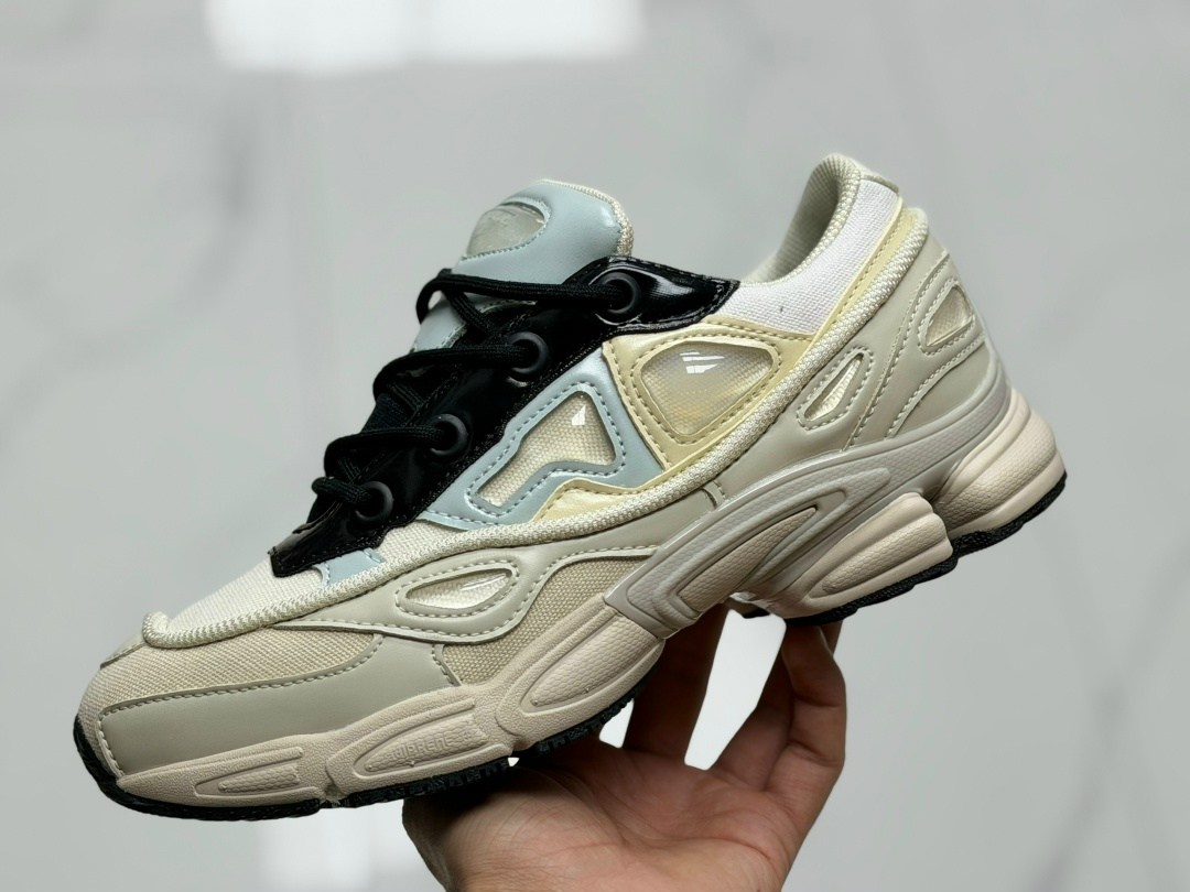 adidas x raf simons ozweego iii white talc,adidas ozweego 3 raf simons white,кроссовки adidas ozweego 3 raf simons white,adidas raf simons ozweego,adidas raf simons ozweego 3 cream white