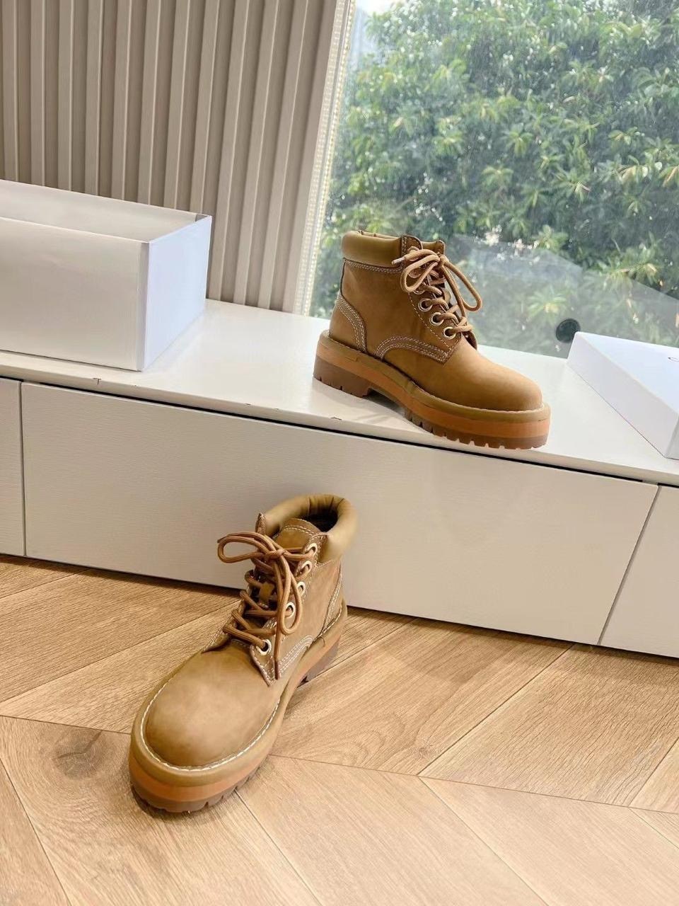 ботинки celine,,ботинки celine 2025,celine ботинки коричневые,женские ботинки