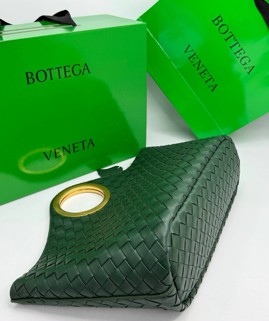 женская сумка bottega veneta,сумка bottega veneta,сумка bottega,оливковая кожаная сумка bottega veneta andiamo large,сумка боттега венета