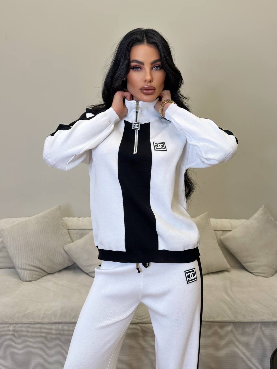 костюм спортивный женский,трикотажные костюмы,спортивный костюм,белые костюмы,белые спортивные костюмы