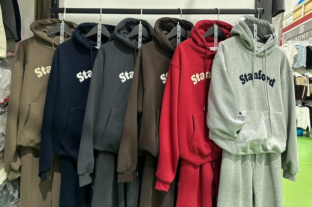 shein ezwear letter embroidery drop shoulder hoodie & sweatpants,костюм женский,flirla letter embroidery drop shoulder hoodie & sweatpants,женские спортивные костюмы,костюм женский ткань флис