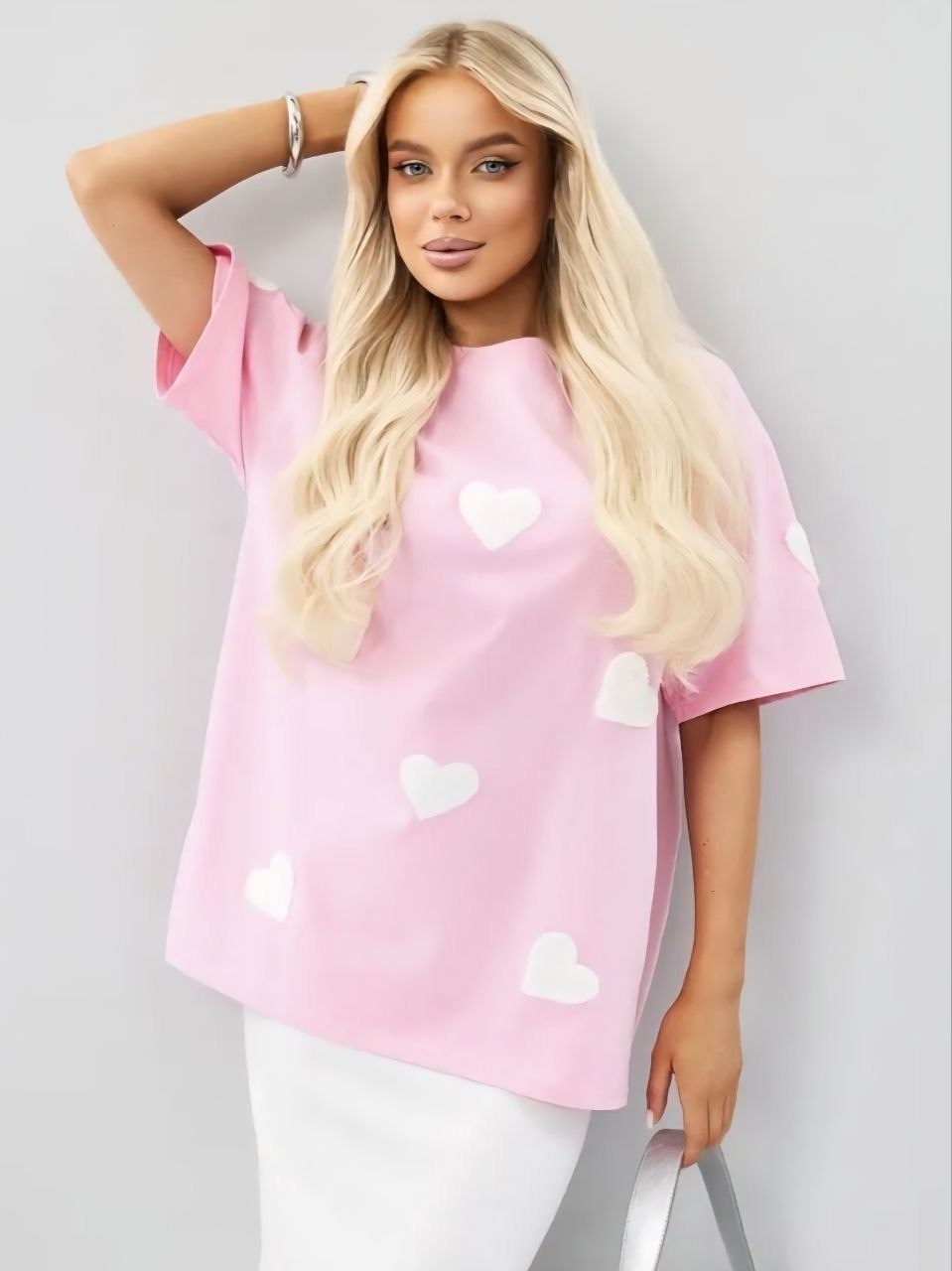 женская футболка оверсайз,белая футболка оверсайз,футболки оверсайз,футболки женская оверсайз с принтом,футболка оверсайз "сердечки"