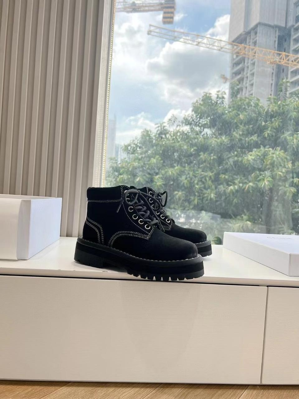 ботинки celine,,ботинки celine 2025,celine ботинки коричневые,женские ботинки