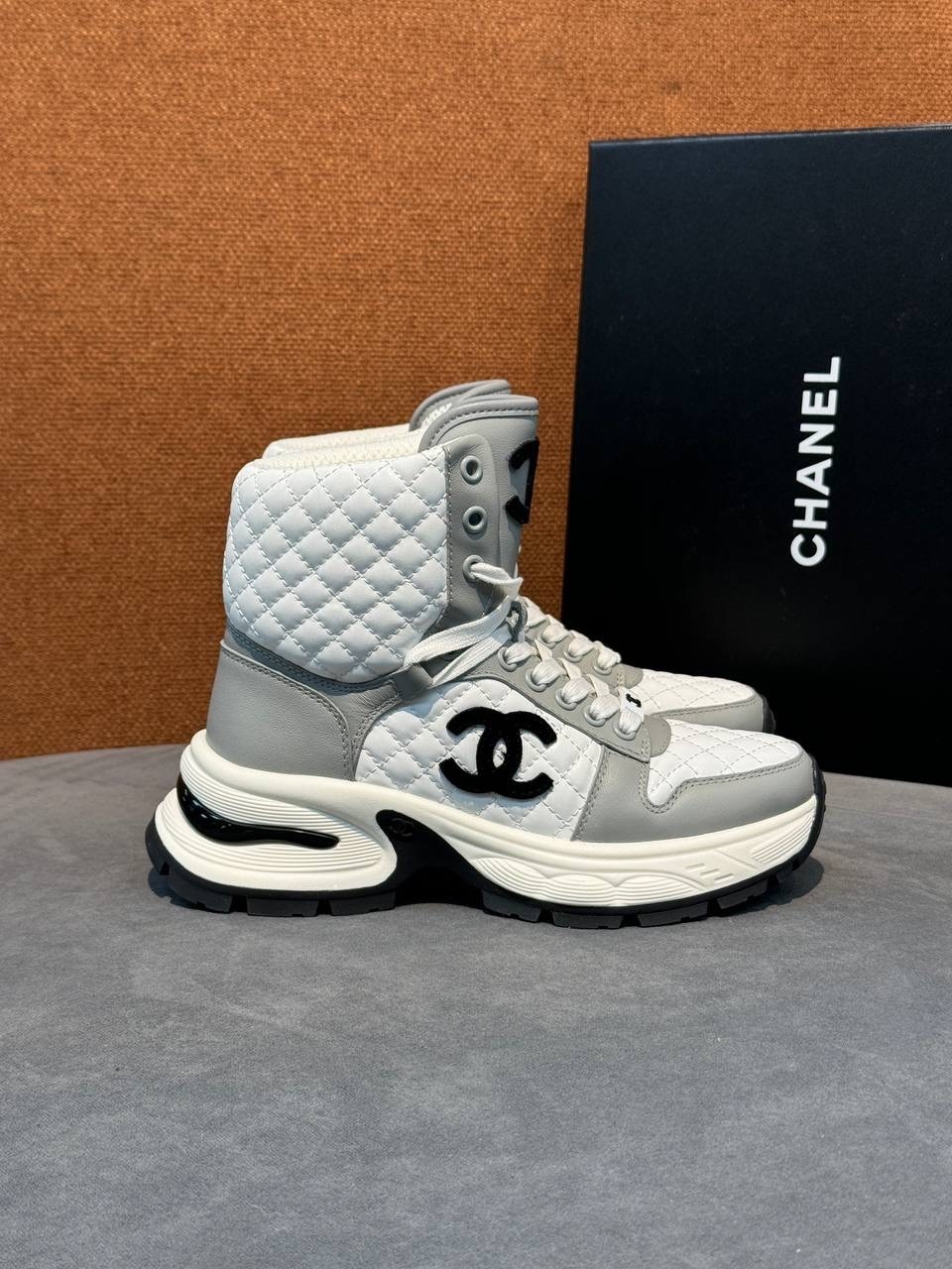 кроссовки chanel,женские кроссовки chanel,кроссовки шанель женские,кеды шанель женские,кроссовки шанель