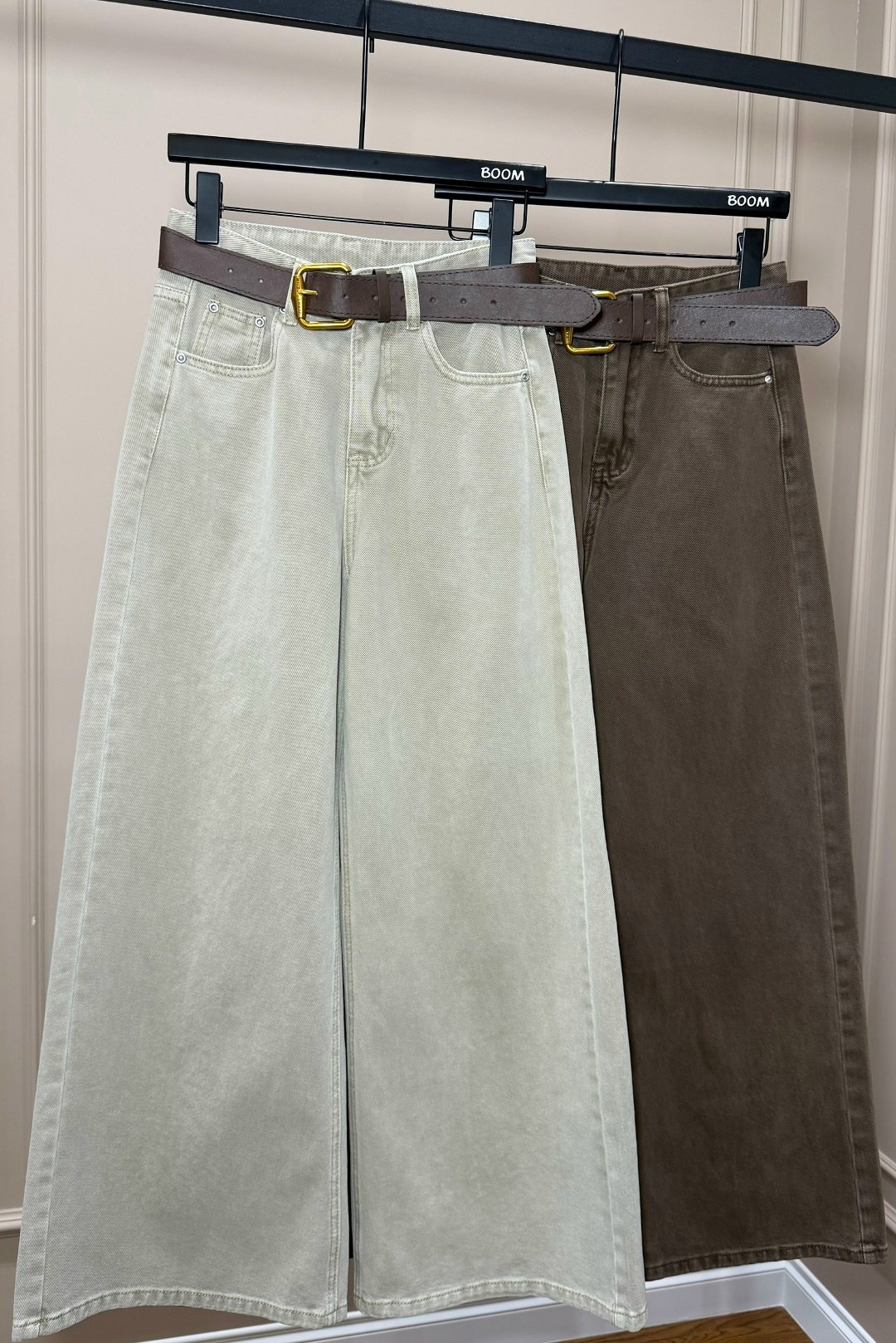 широкие джинсы,джинсы женские широкие,женские джинсы,модные джинсы,джинсовые брюки