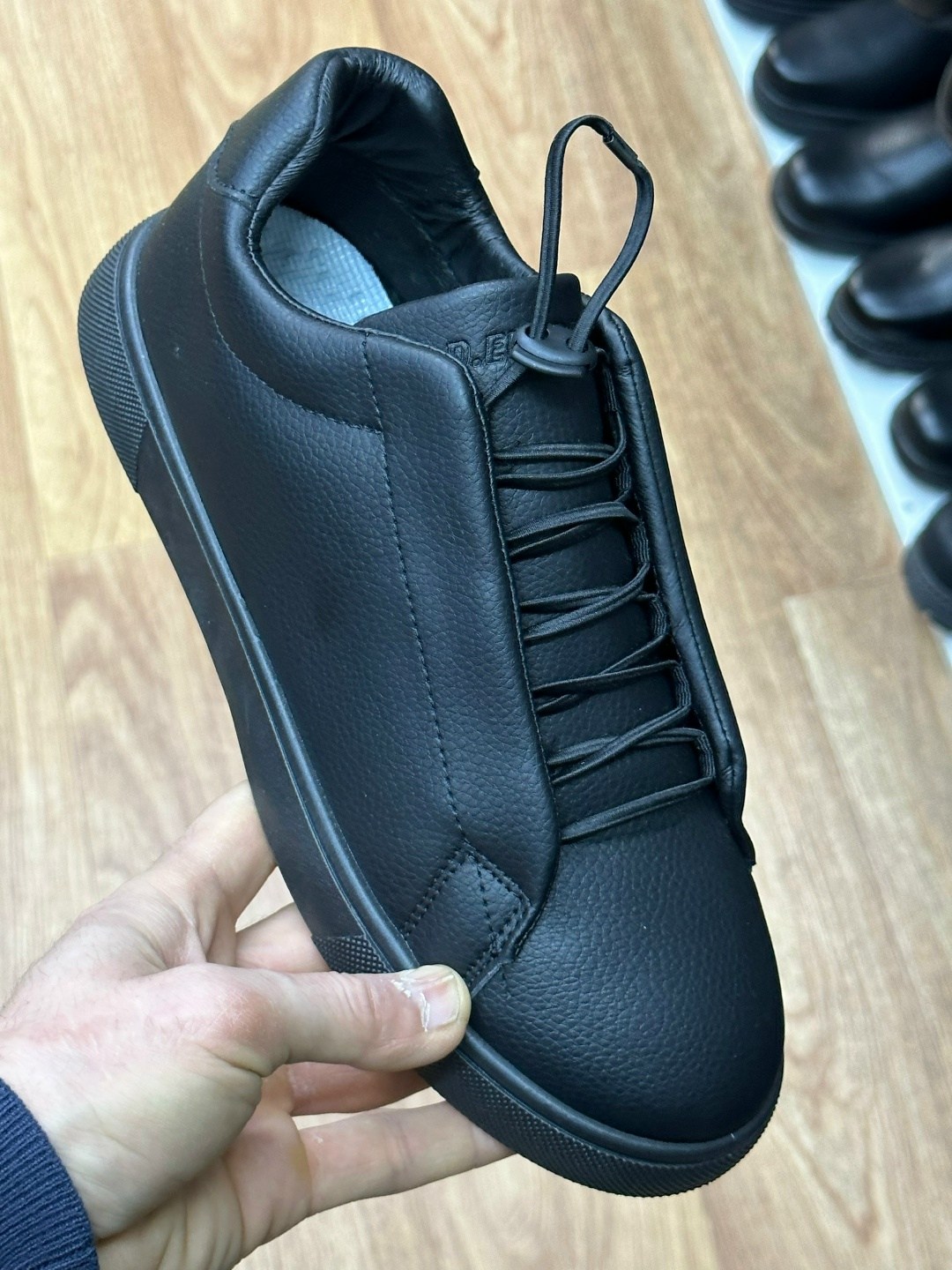 ,кеды мужские белые,мужская  кроссовки,кеды кожаные,белые кожаные кеды