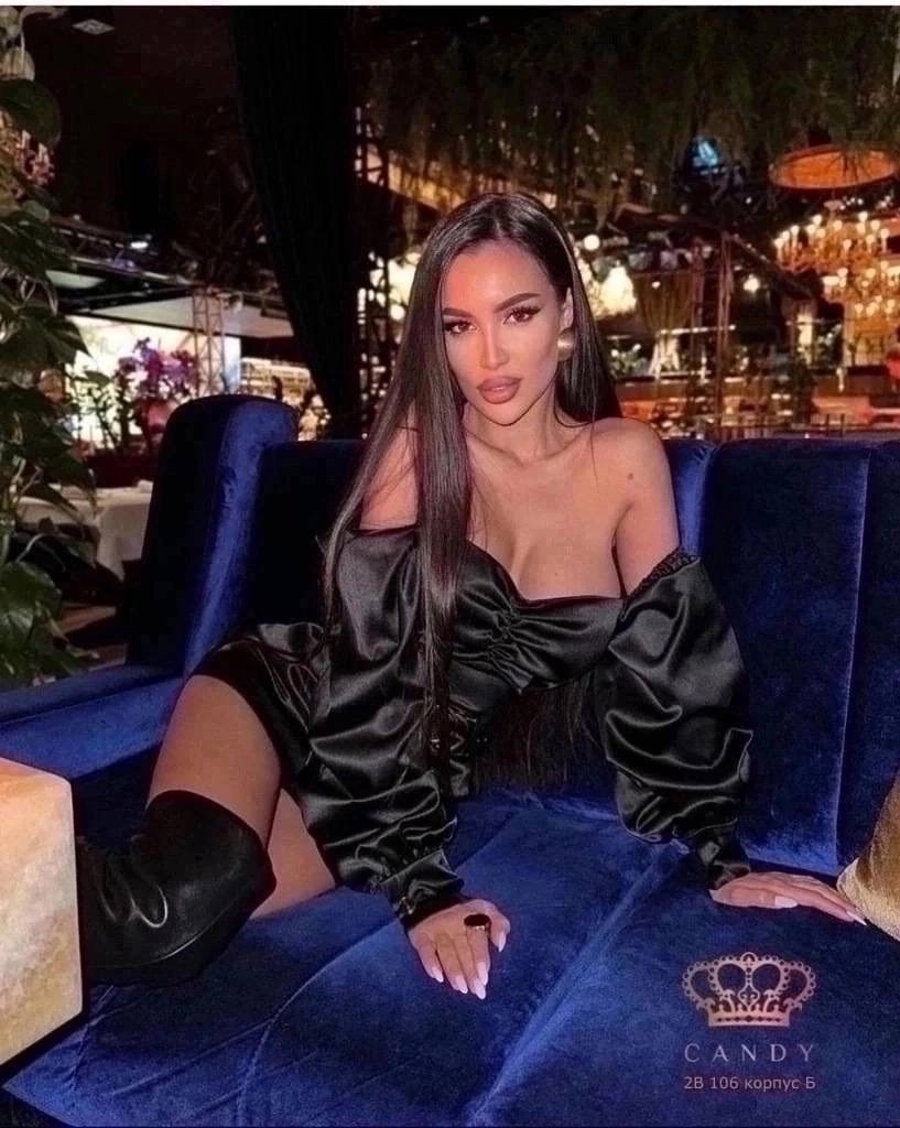 атласное платье мини,атласное платье,платья мини,платье из сатина,платье с открытыми плечам