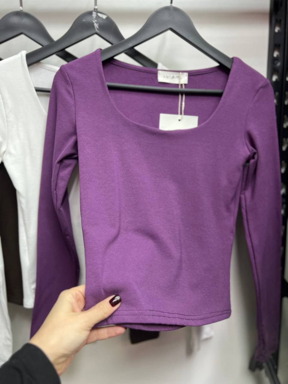 трикотажная блузка,лонгслив женский,блузки женские,укороченный лонгслив,лонгслив женский с вырезом