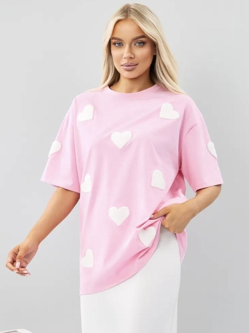 женская футболка оверсайз,белая футболка оверсайз,футболки оверсайз,футболки женская оверсайз с принтом,футболка оверсайз "сердечки"