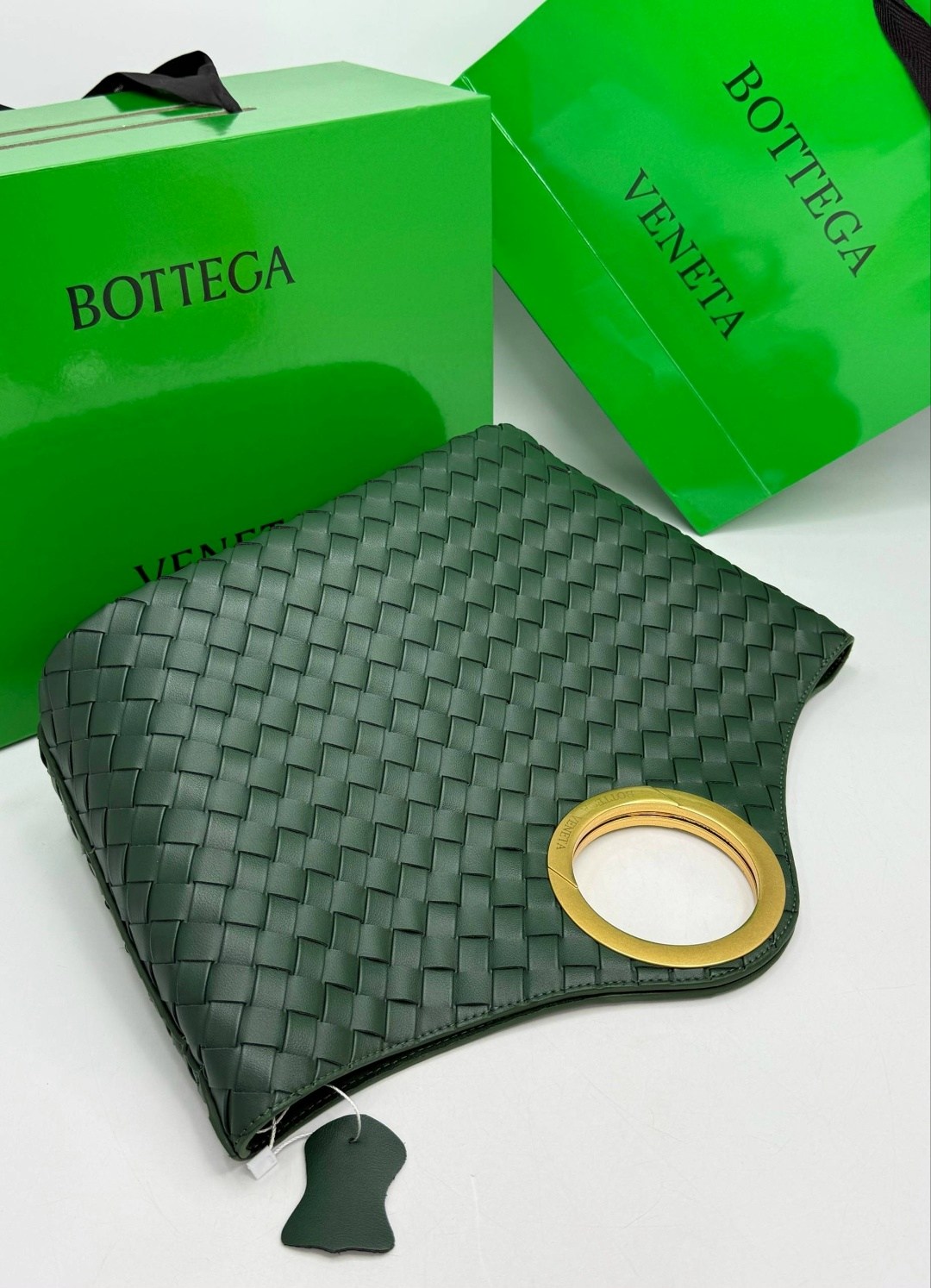 женская сумка bottega veneta,сумка bottega veneta,сумка bottega,оливковая кожаная сумка bottega veneta andiamo large,сумка боттега венета