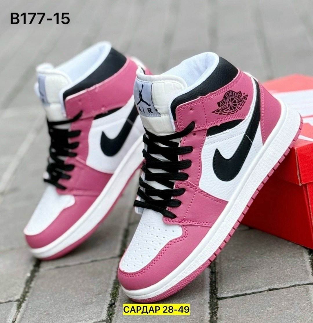 кроссовки женские nike air jordan 1,nike air jordan 1 mid se pink,кроссовки,женские кроссовки nike,air jordan 1 mid barely rose