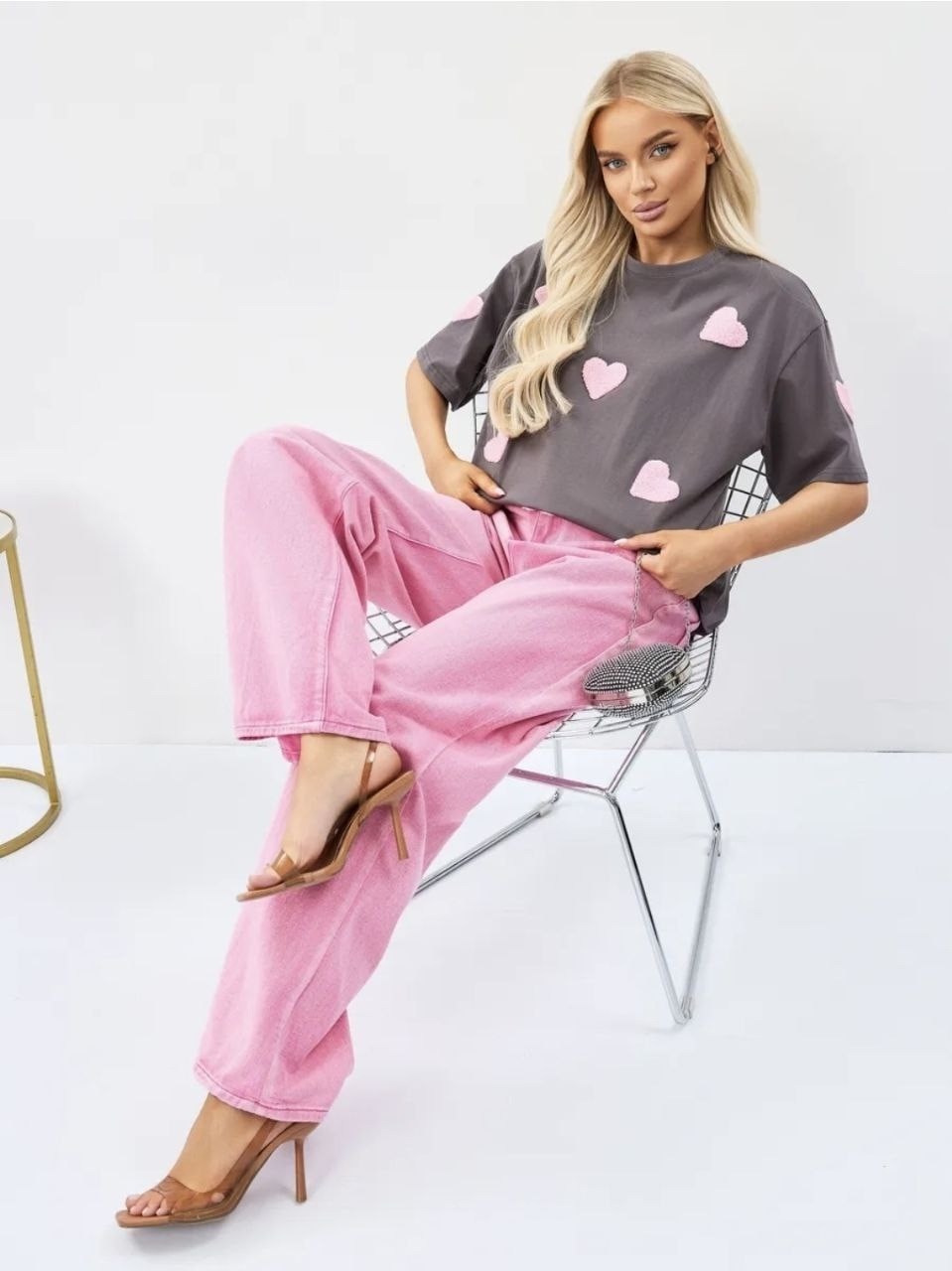 женская футболка оверсайз,белая футболка оверсайз,футболки оверсайз,футболки женская оверсайз с принтом,футболка оверсайз "сердечки"