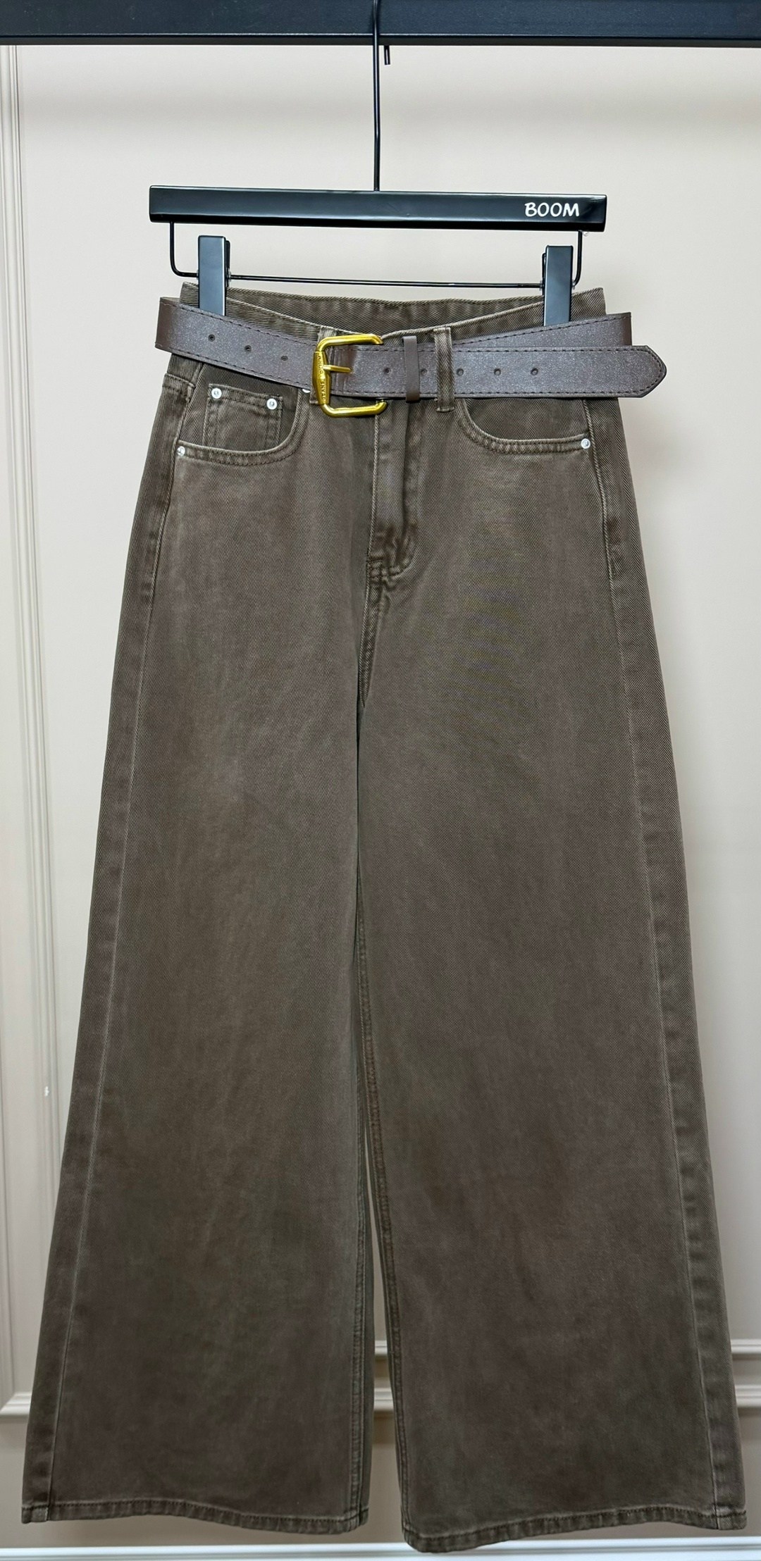 широкие джинсы,джинсы женские широкие,женские джинсы,модные джинсы,джинсовые брюки