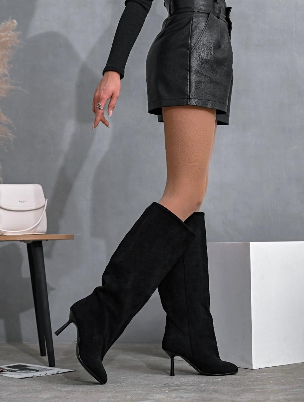 сапоги женские демисезонные замшевые,сапоги маскотт замшевые на каблуке,сапоги трубы на каблуке на шпильке демисезонные высокие bella strada 253988882,сапоги женские демисезонные на каблуке o`shade,са