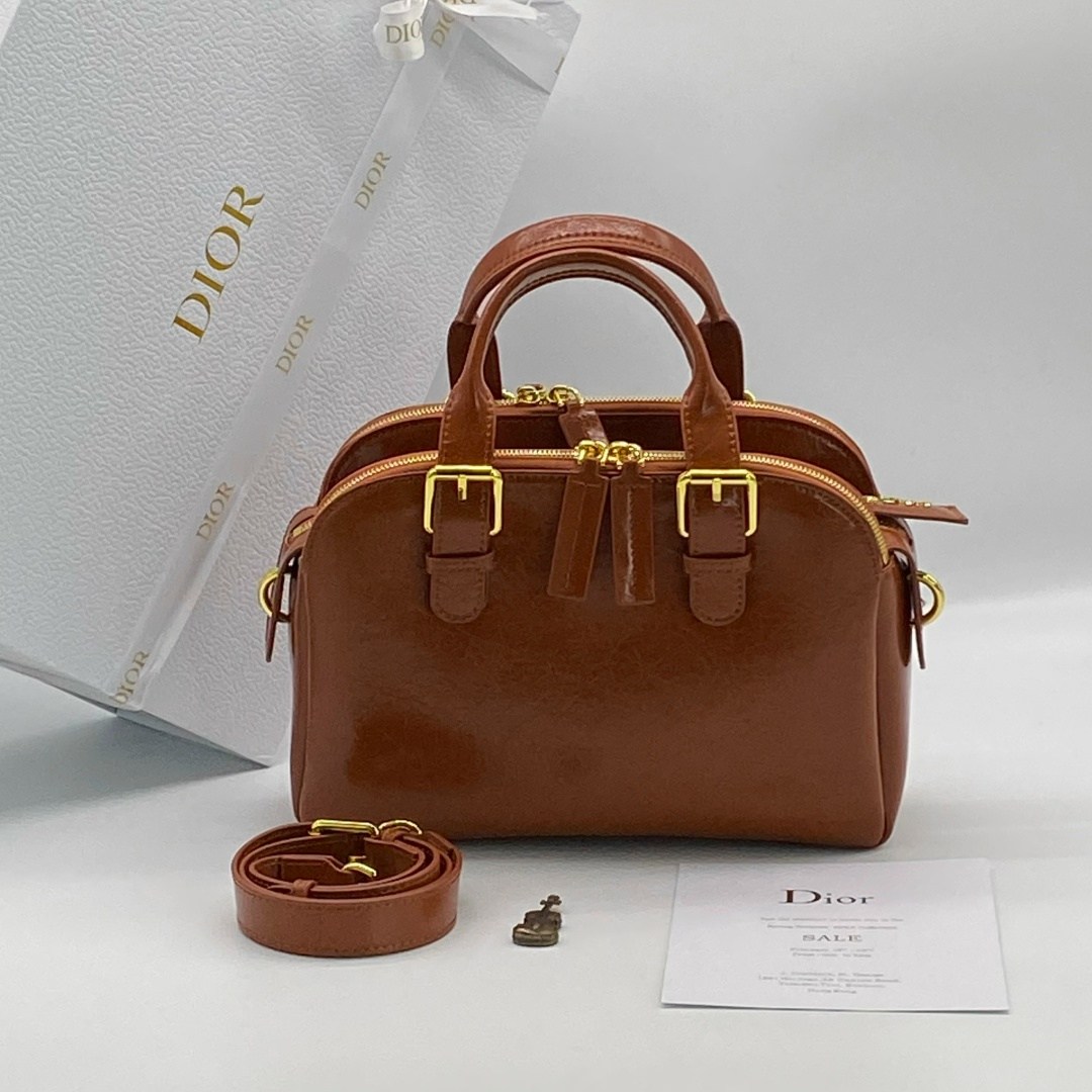 dior сумка,сумка женская dior,сумка через плечо christian dior,сумка,сумка dior кросс боди