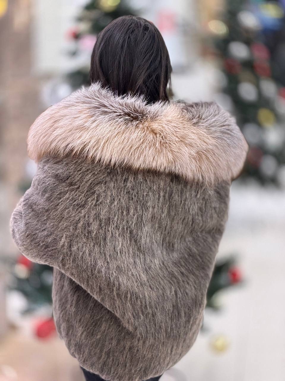 куртка - пуховик с мехом чернобурки city furs,пуховик женский с натуральным мехом,пуховик с натуральным мехом,пуховик с мехом,пуховик с натуральным мехом чернобурки короткий