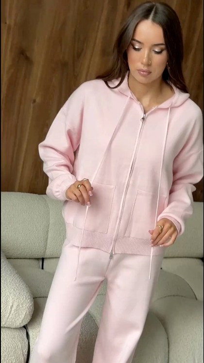 розовый костюм,трикотажные костюмы,костюм кашемировый,костюм спортивный,женский спортивный костюм