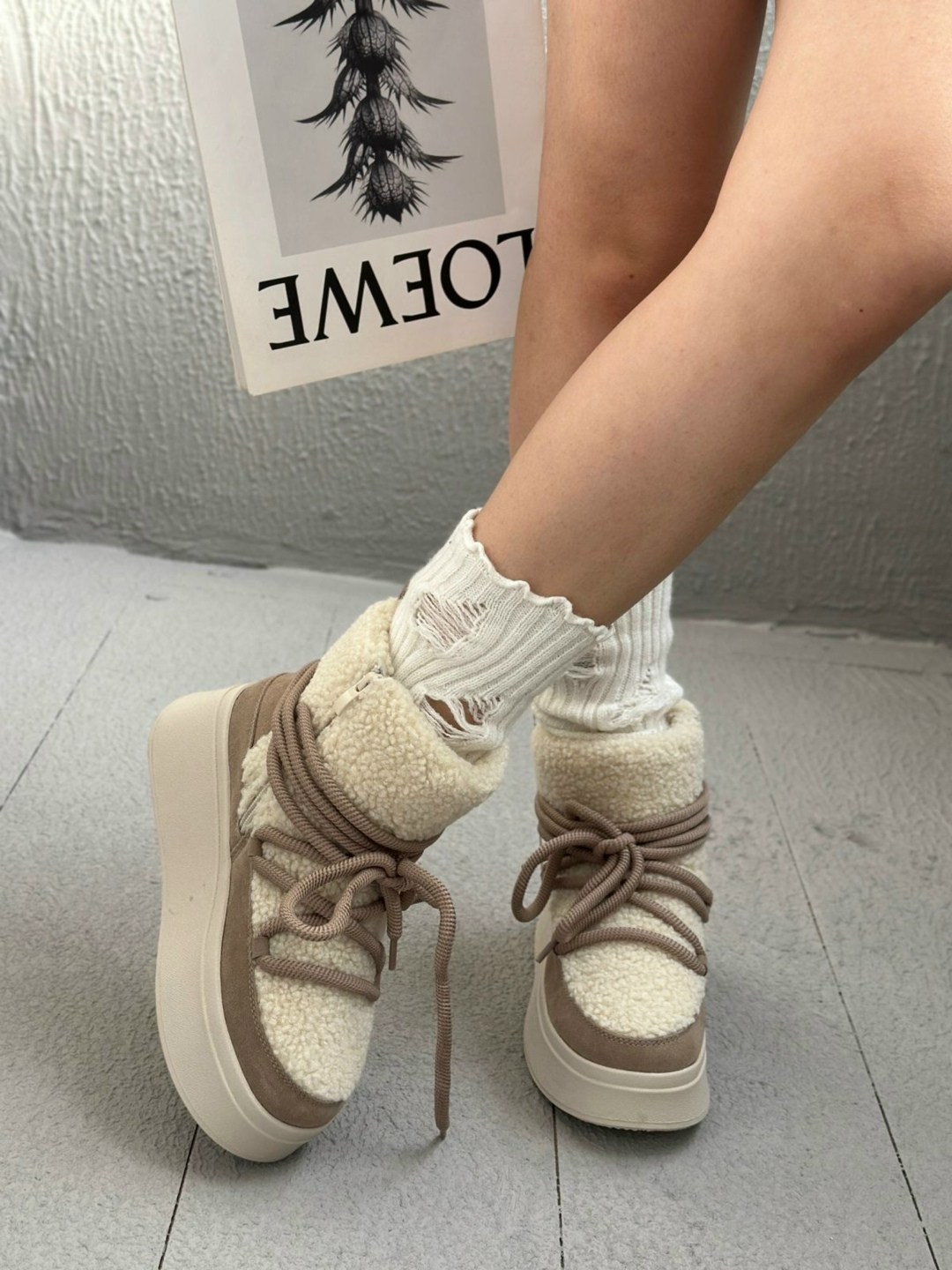 ботинки угги зимние натуральные на меху и платформе,угги женские,,короткие угги луноходы женские на платформе со шнурками,зимняя женская