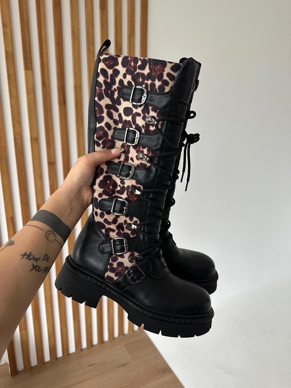 ,женские сапоги,сапоги модные,женская ,ботинки женские