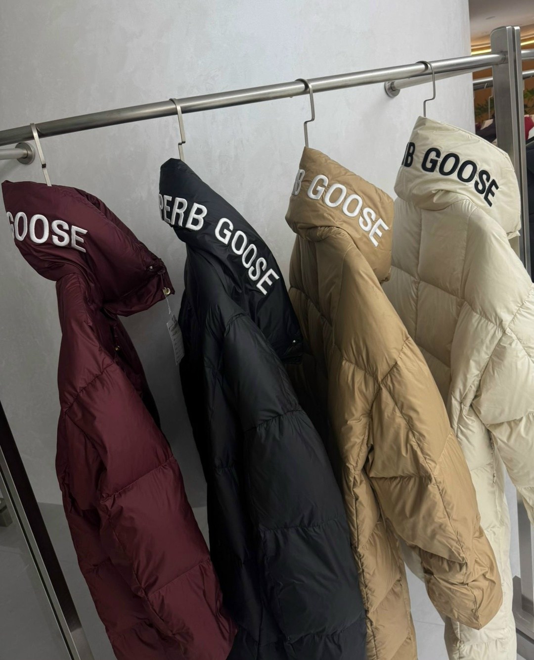 пуховики оверсайз,пуховик демисезонный длинный с капюшоном оверсайз clawear,naumi удлиненный пуховик с капюшоном,пуховик женский демисезонный с капюшоном оверсайз clawear 264786924,пуховик демисезонны