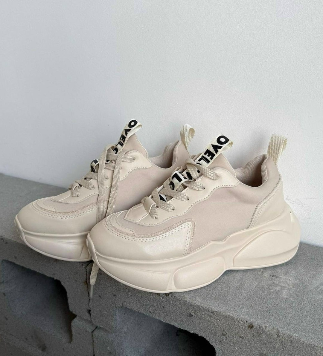 ,кроссовки женскиe,массивные кроссовки для женщин,массивные кроссовки женские,кроссовки массивные