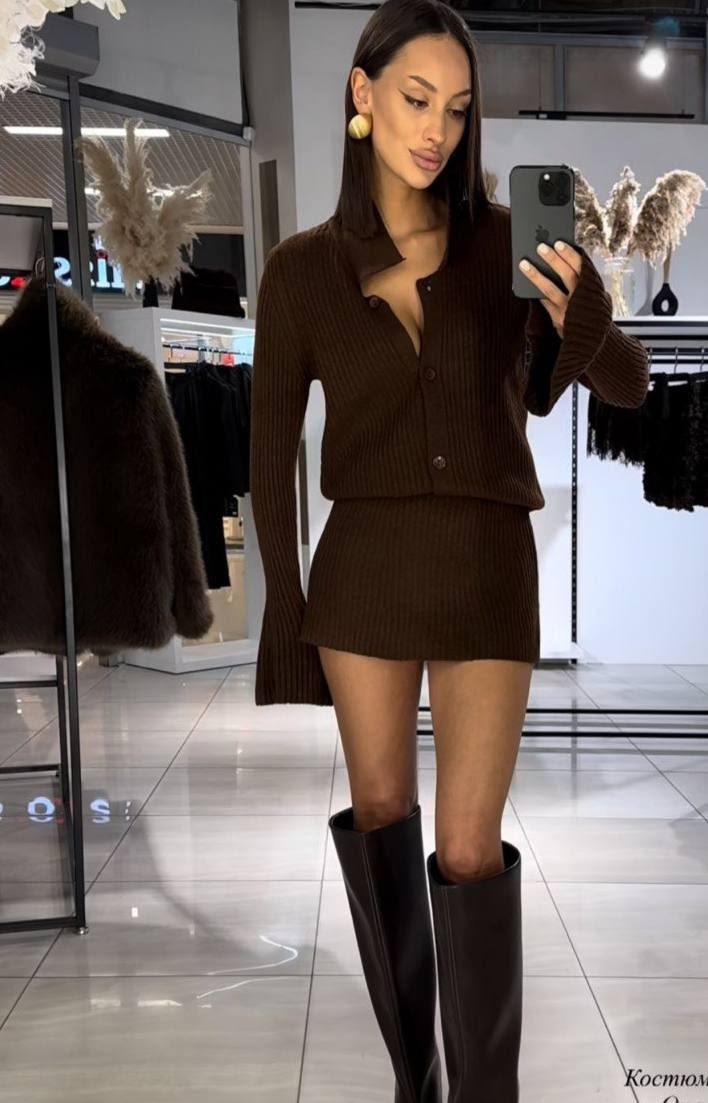вязаное платье обтягивающее мини кофта из лапши комплект eva chelu,трикотажный костюм,костюм с юбкой вязаный,костюм деловой вечерний двойка с юбкой вязаный,вязаный трикотажный костюм с юбкой-солнце и