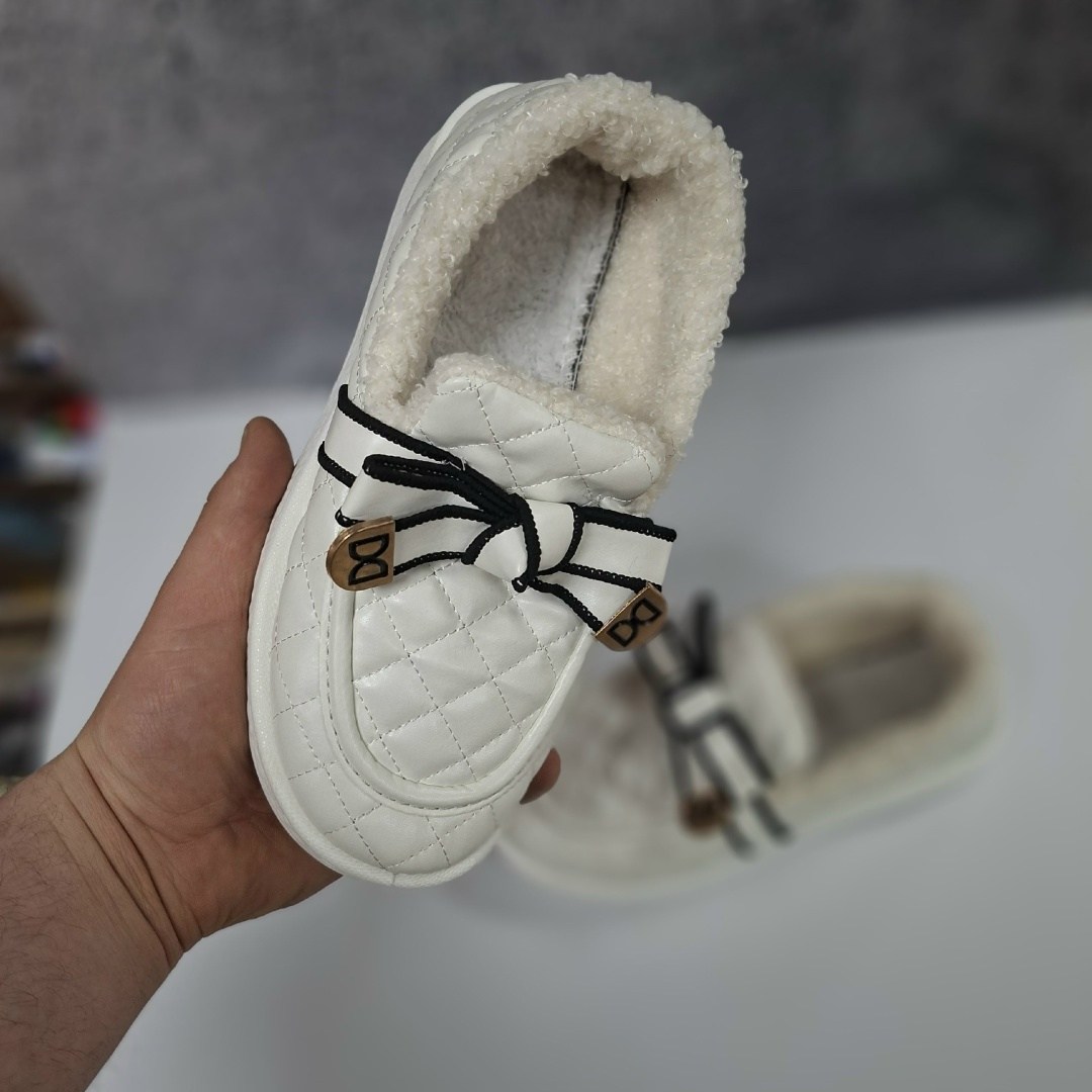 , женская, для девочки,теплая ,кожаные мокасины с белой подошвой