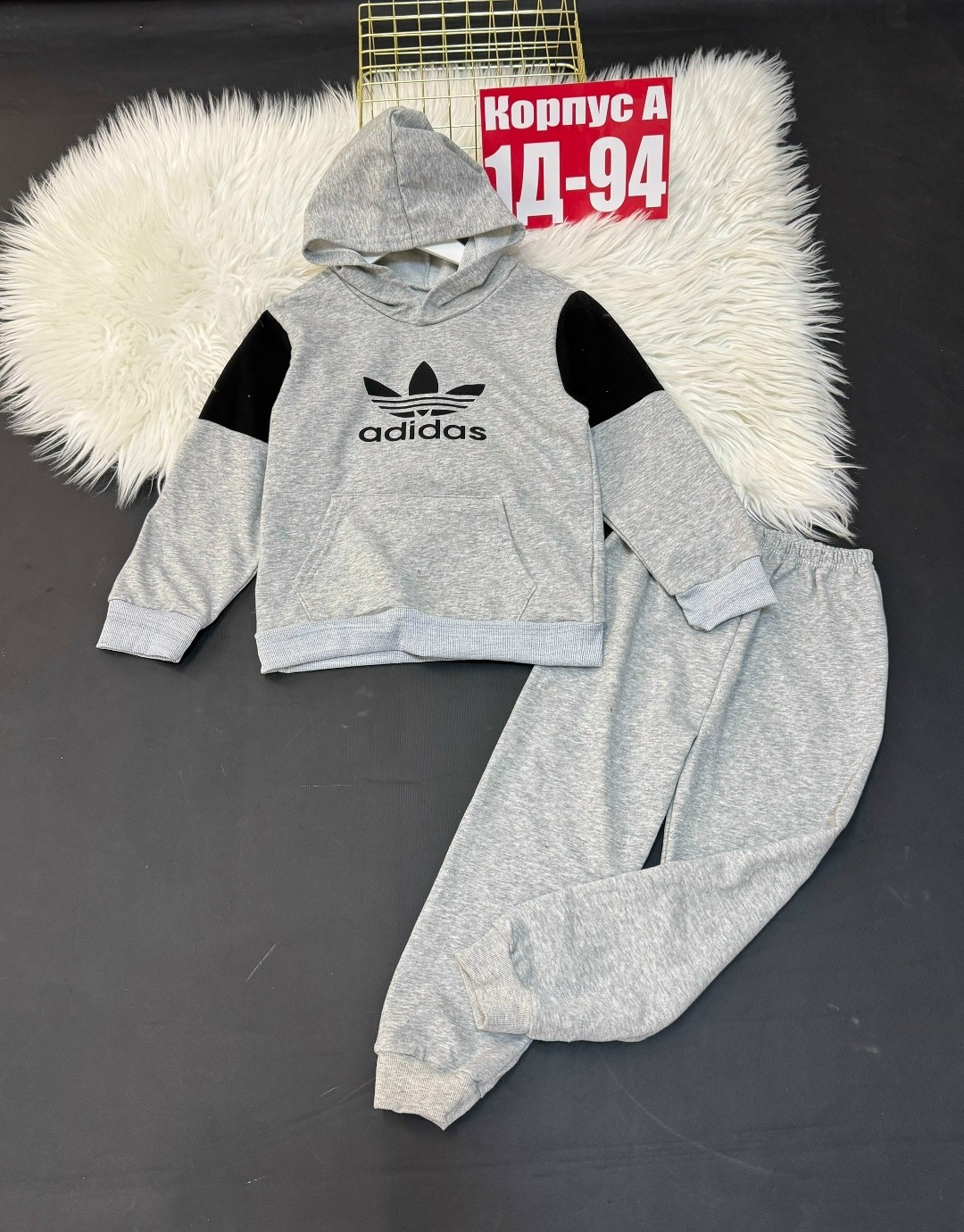 adidas спортивный костюм,детский костюм адидас ,спортивный костюм детский,костюм спортивный для мальчика,детские спортивные костюмы