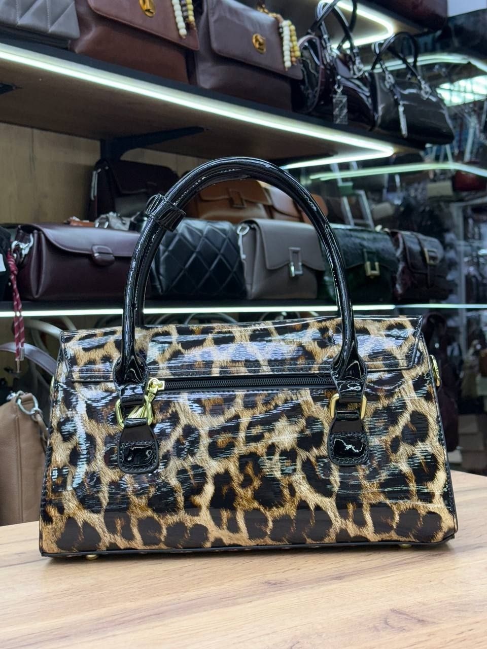 женская сумочка с аллигатором,сумка-бостон женская из крокодиловой кожи,роскошная сумка из змеиной кожи,сумка женская,сумки для женщин