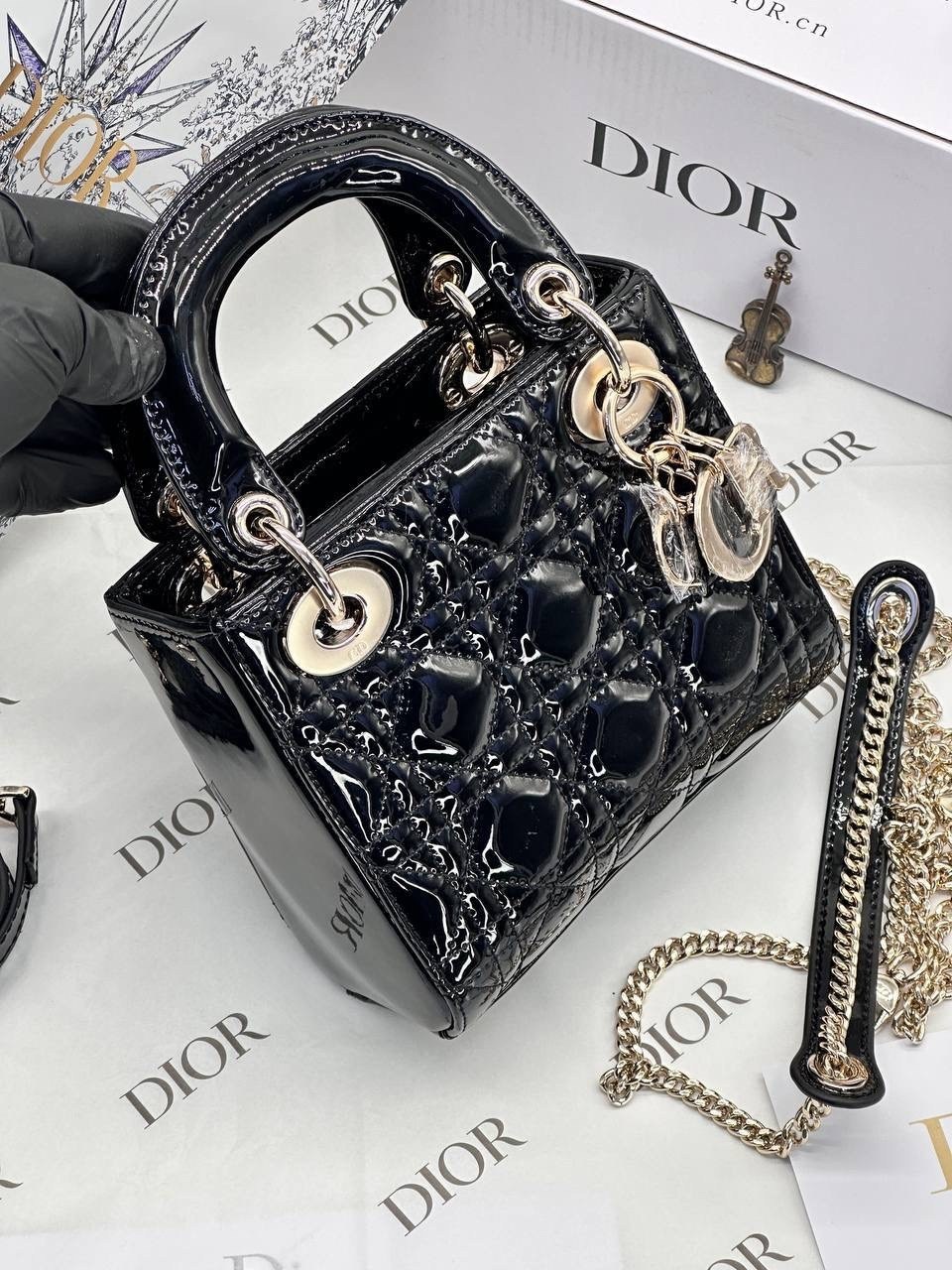 сумка lady dior натуральная кожа лак,сумка dior,christian dior сумка,сумка christian dior lady dior,сумка женская dior