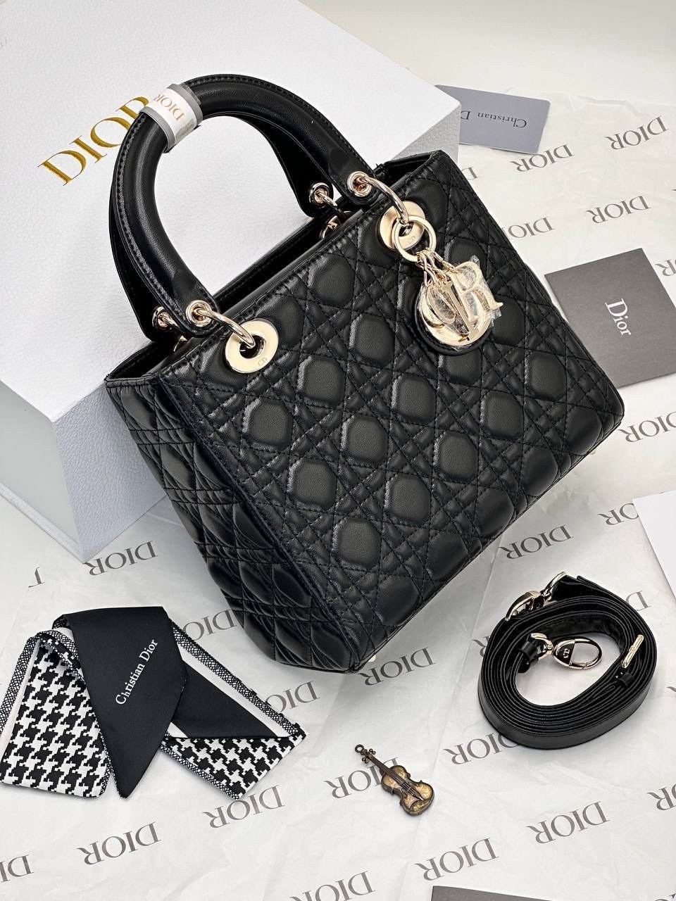 сумка диор белая,леди диор сумка,кристиан диор сумка,сумка диор,сумка диор леди ди