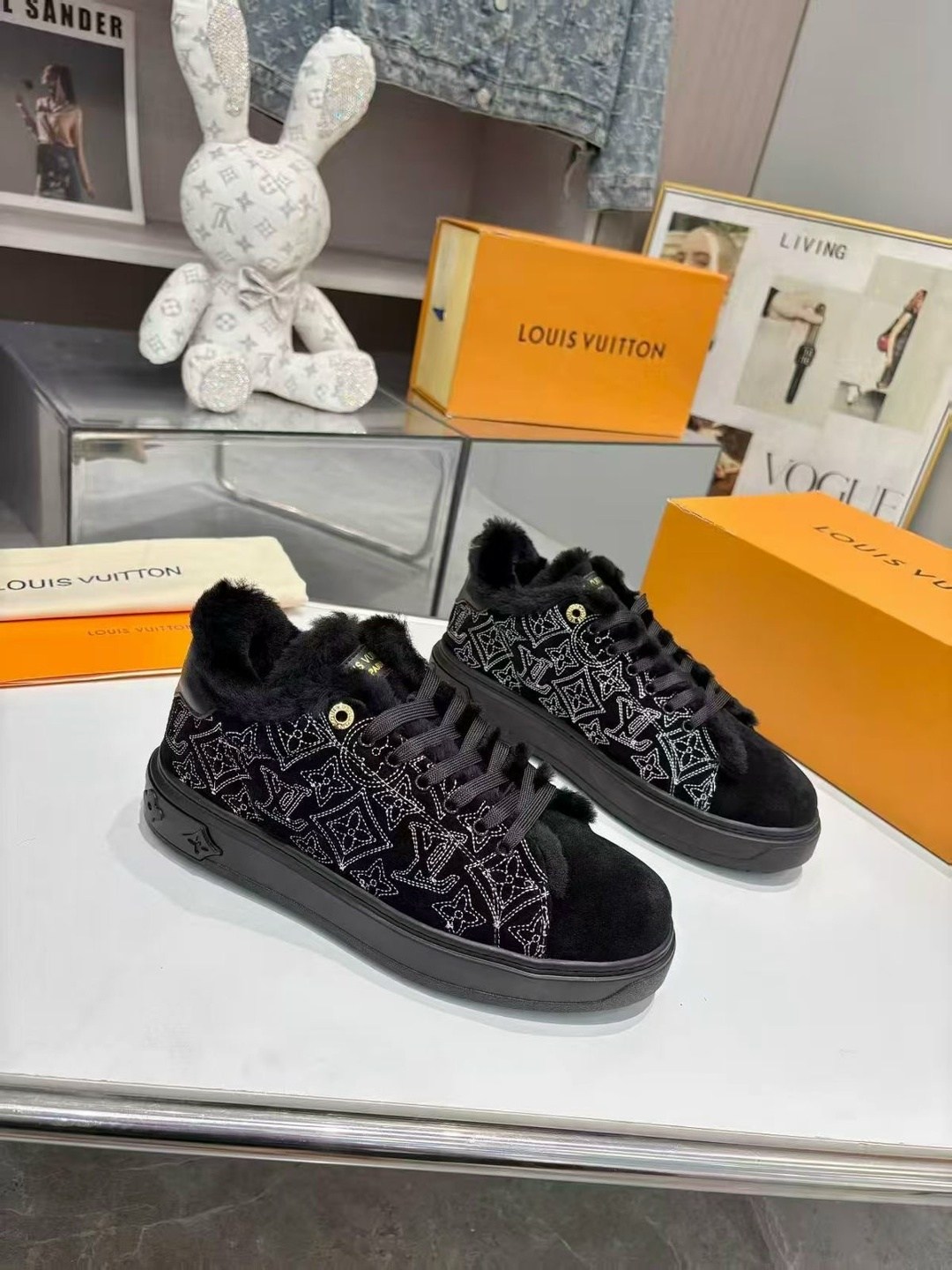 кроссовки женские louis vuitton,кеды louis vuitton time out зимние бежевые,,louis vuitton зимние кроссовки,кеды time out louis vuitton