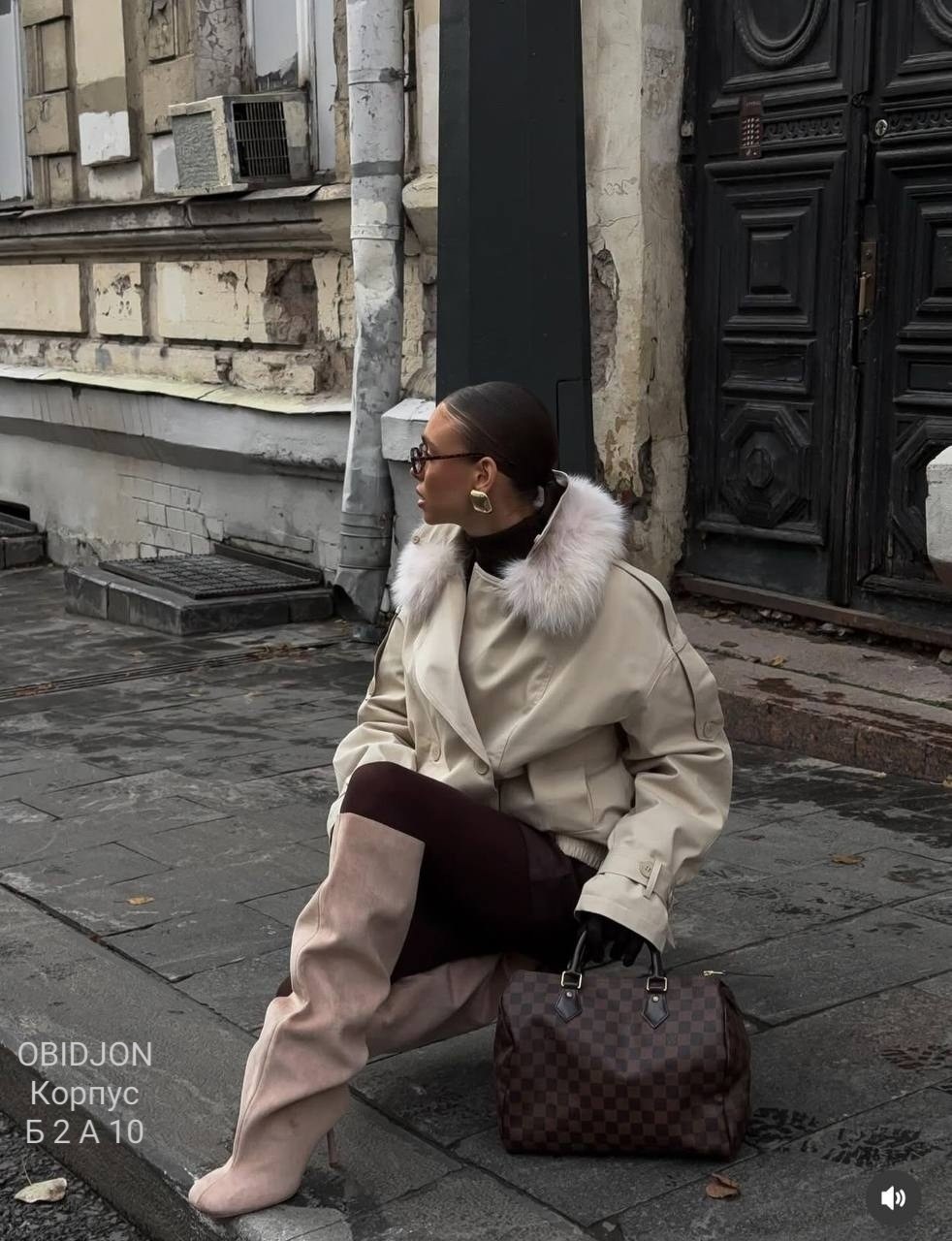 мода стиль,пуховик женский с мехом,зимняя одежда,зимний стиль одежды