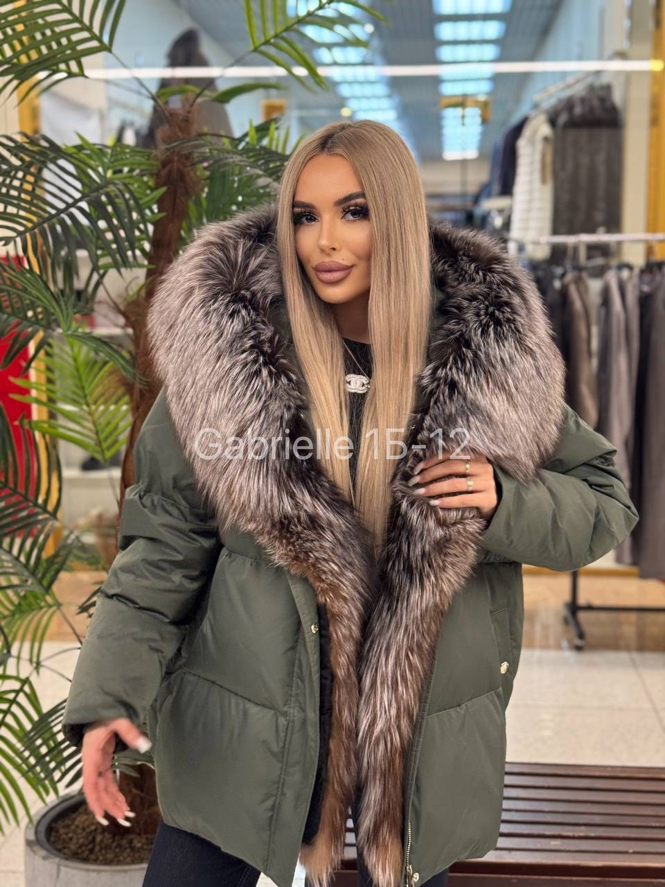 пуховик с натуральным мехом,парка с мехом,куртка с мехом,парка с натуральным мехом,пуховик с мехом