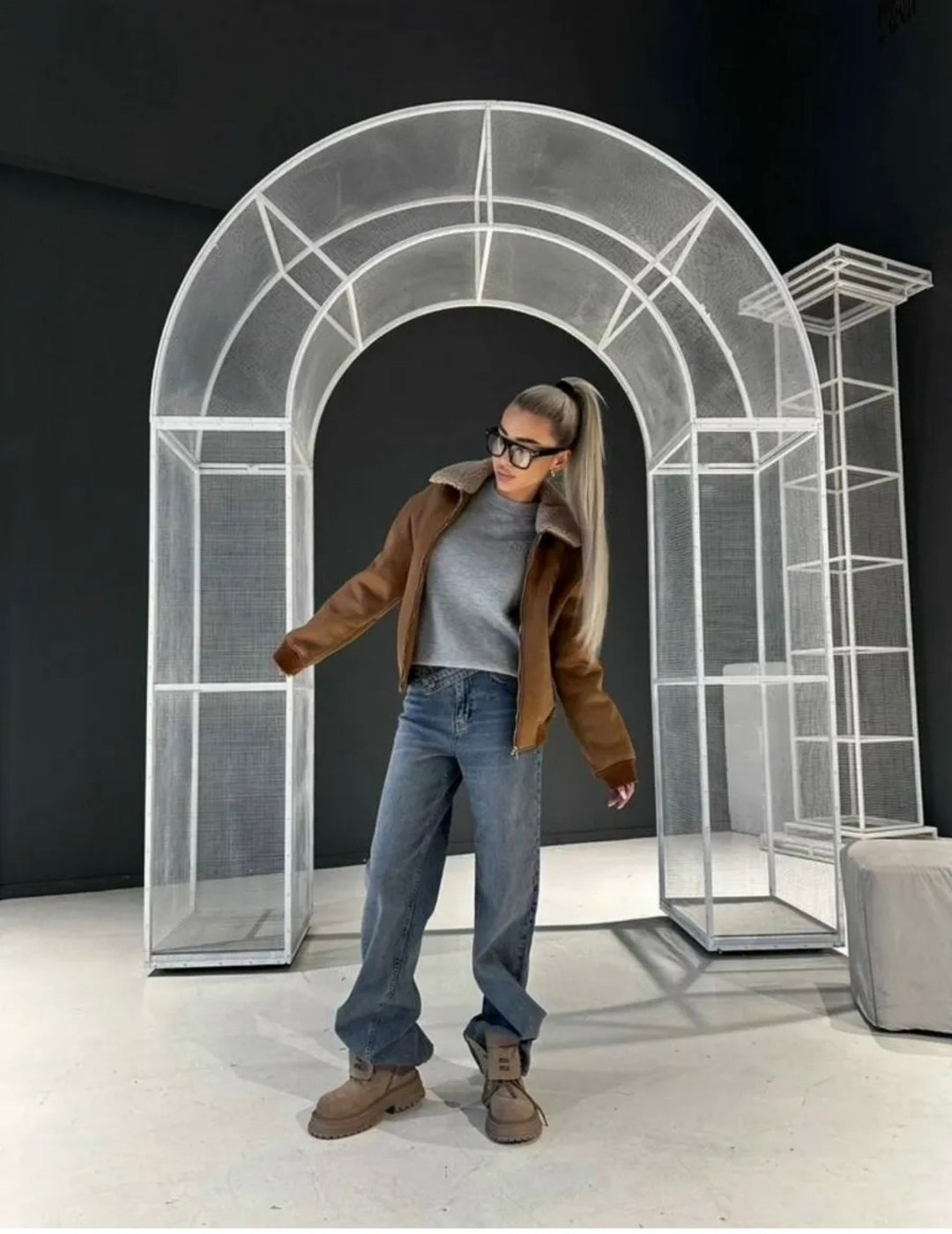 женская дубленка,стильная дубленка,дубленка оверсайз,замшевая куртка,дубленка авиатор женская