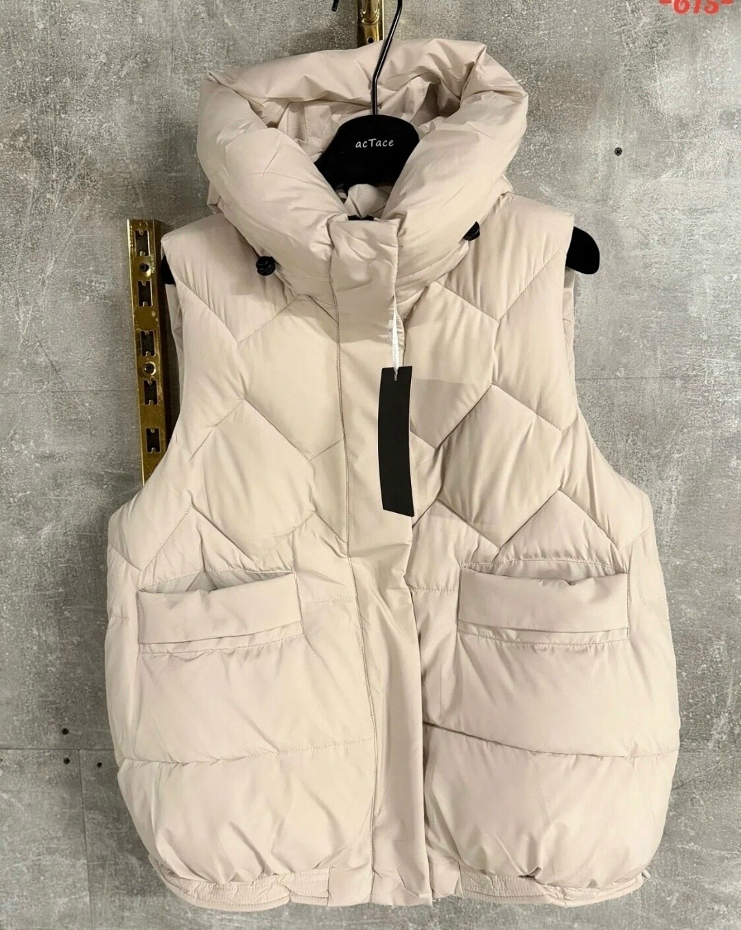 женская жилетка,теплый жилет,жилет женский,жилет,пуховой жилет