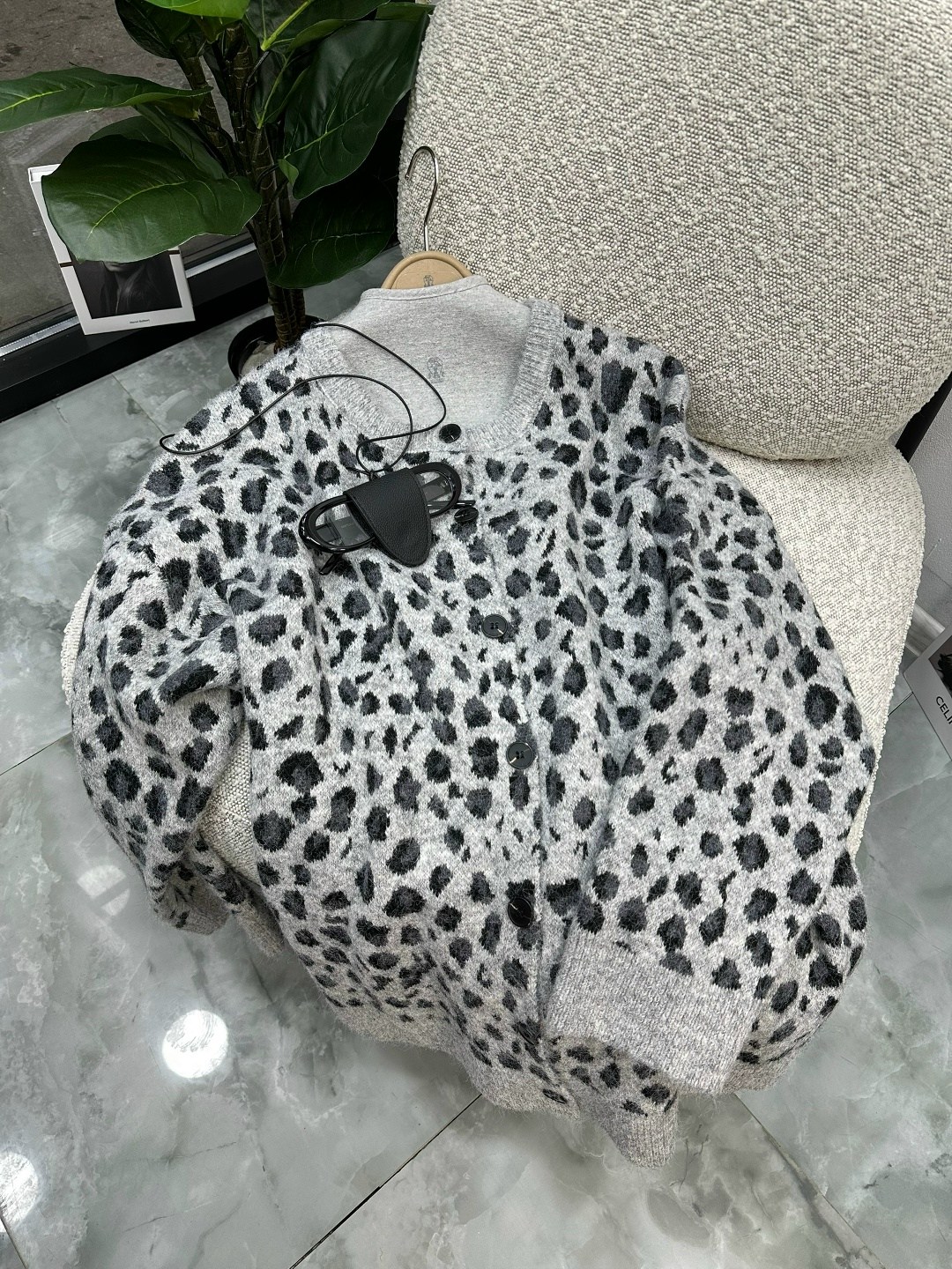 женский вязаный свитер с леопардовым принтом,свитер с леопардовым принтом,женский вязаный кардиган с леопардовым принтом,женский модный короткий вязаный свитер с леопардовым принтом на меху,леопардовы