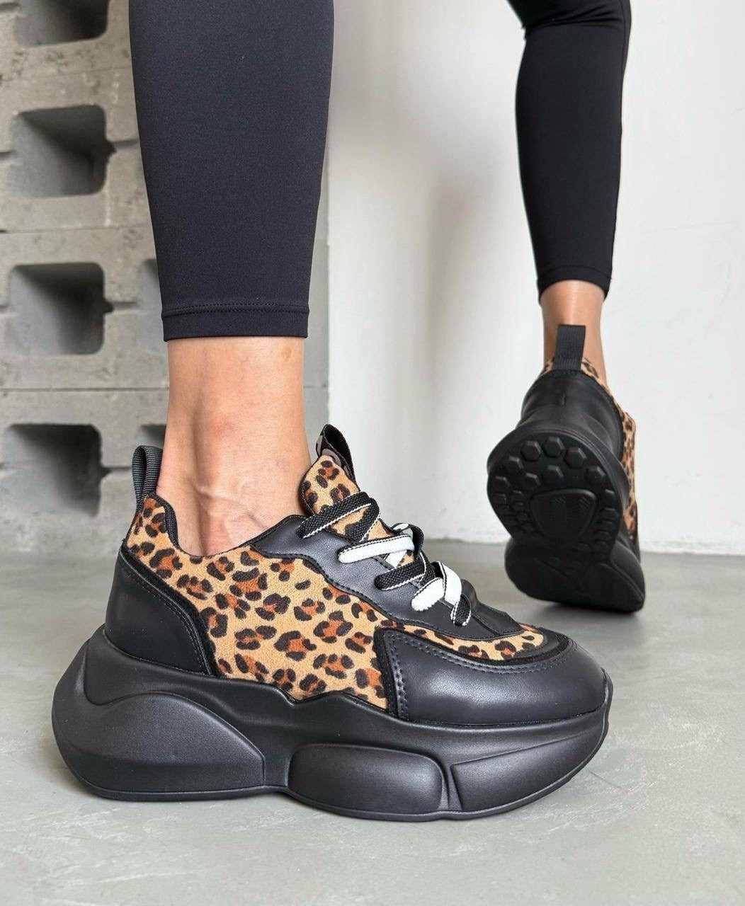 ,кроссовки женскиe,массивные кроссовки для женщин,массивные кроссовки женские,кроссовки массивные